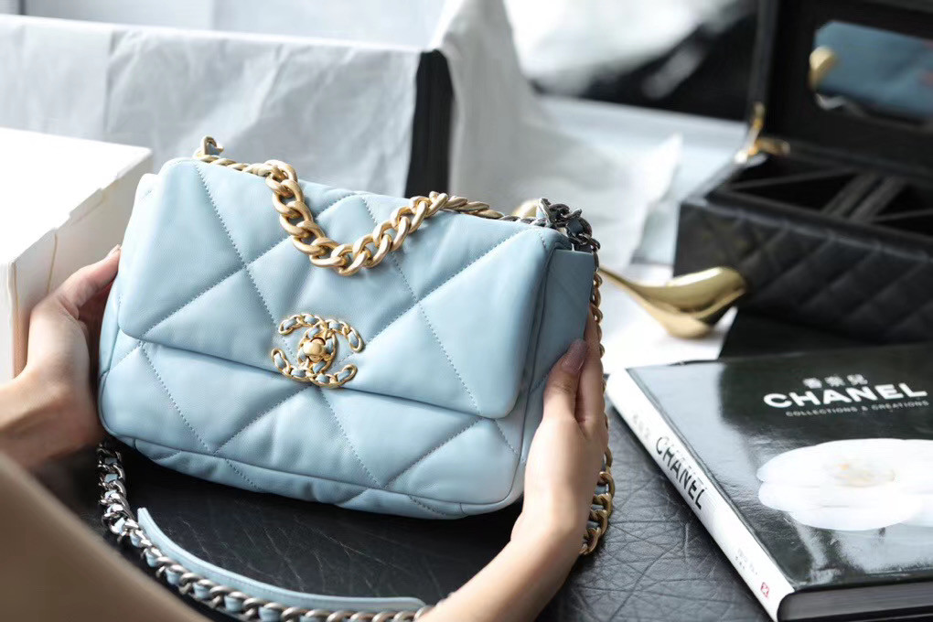 Ch*el 19 medium flap bag