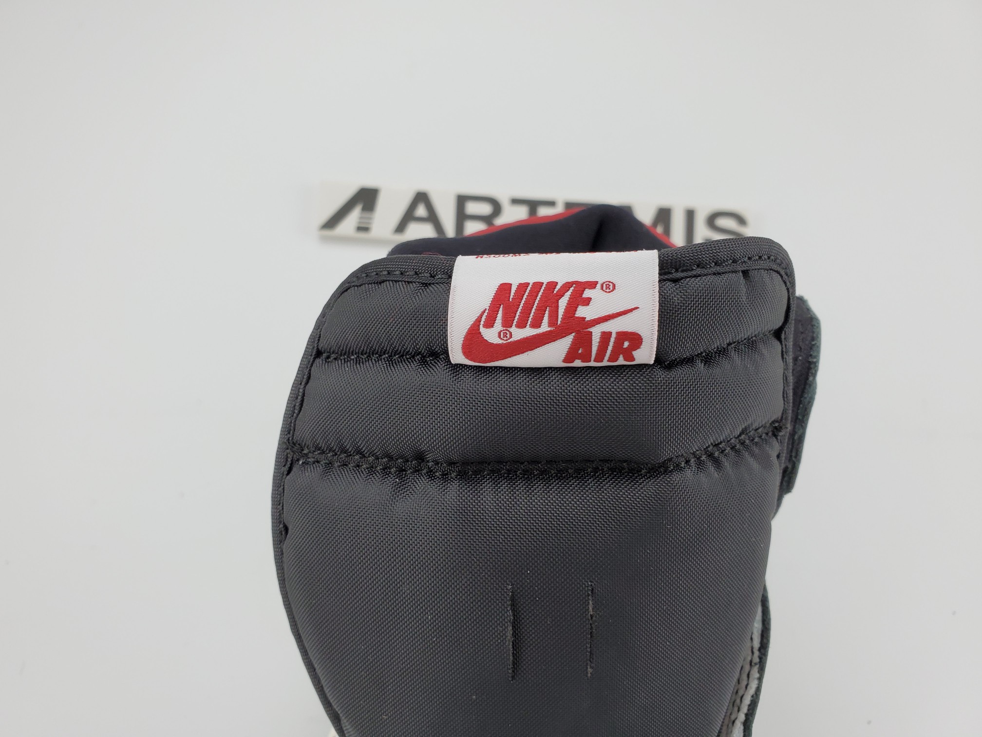 Air Jordan 1 Retro High OG “Gym Red”