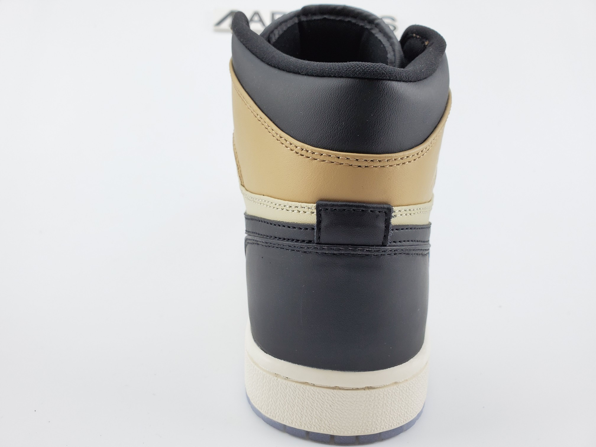 Air Jordan 1 Retro High Black Mushroom
