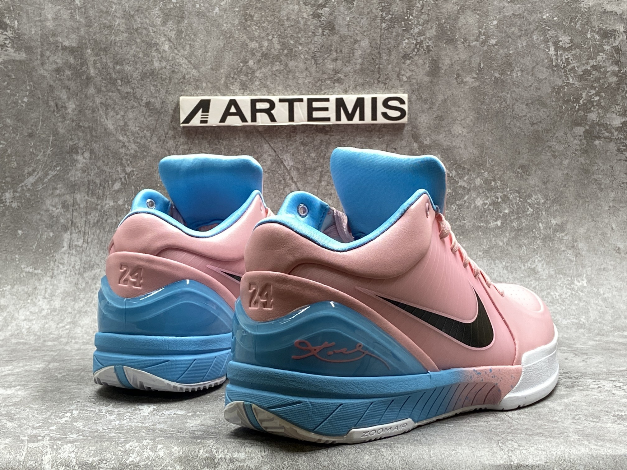 Nike Zoom Kobe 4 Protro Pink