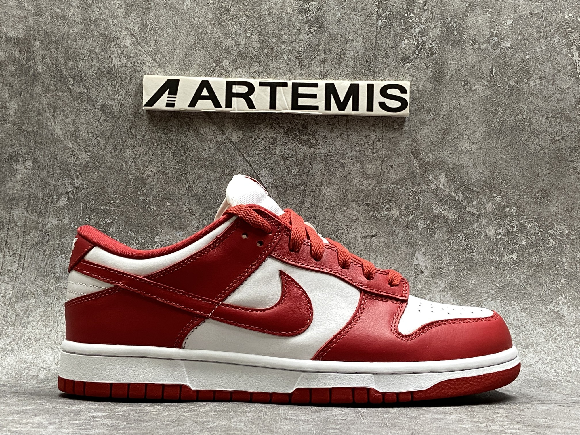 Nike Dunk Low SP “University Red”