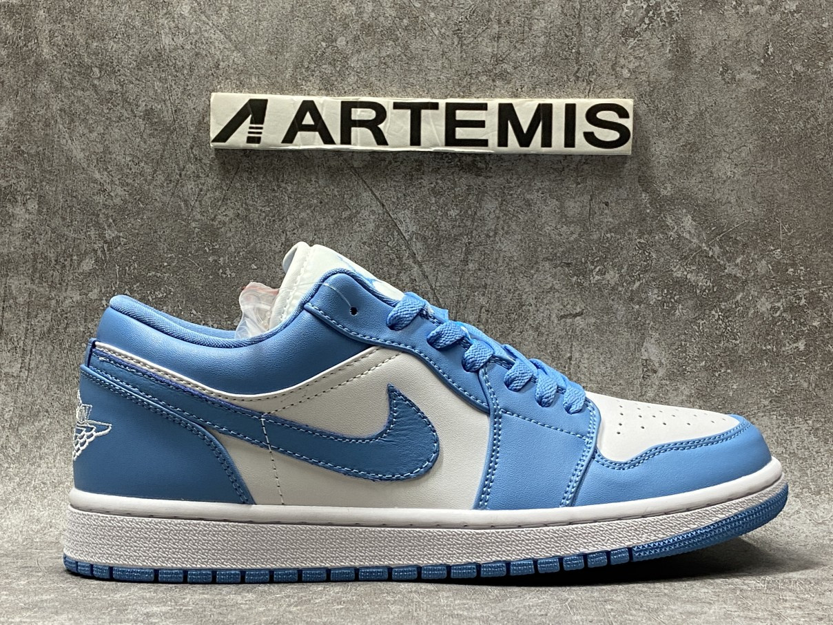 Air Jordan 1 Low UNC