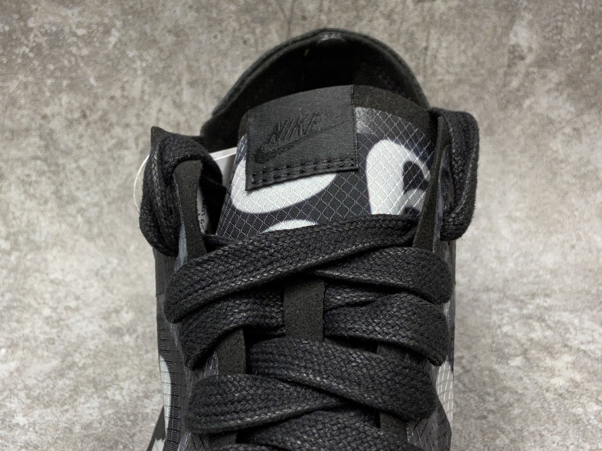 Nike Dunk Low Comme des Garcons Print