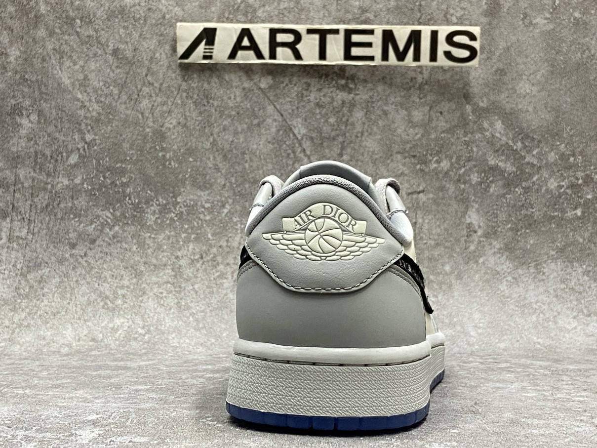 air jordan 1 retro low D*or (blue box version)