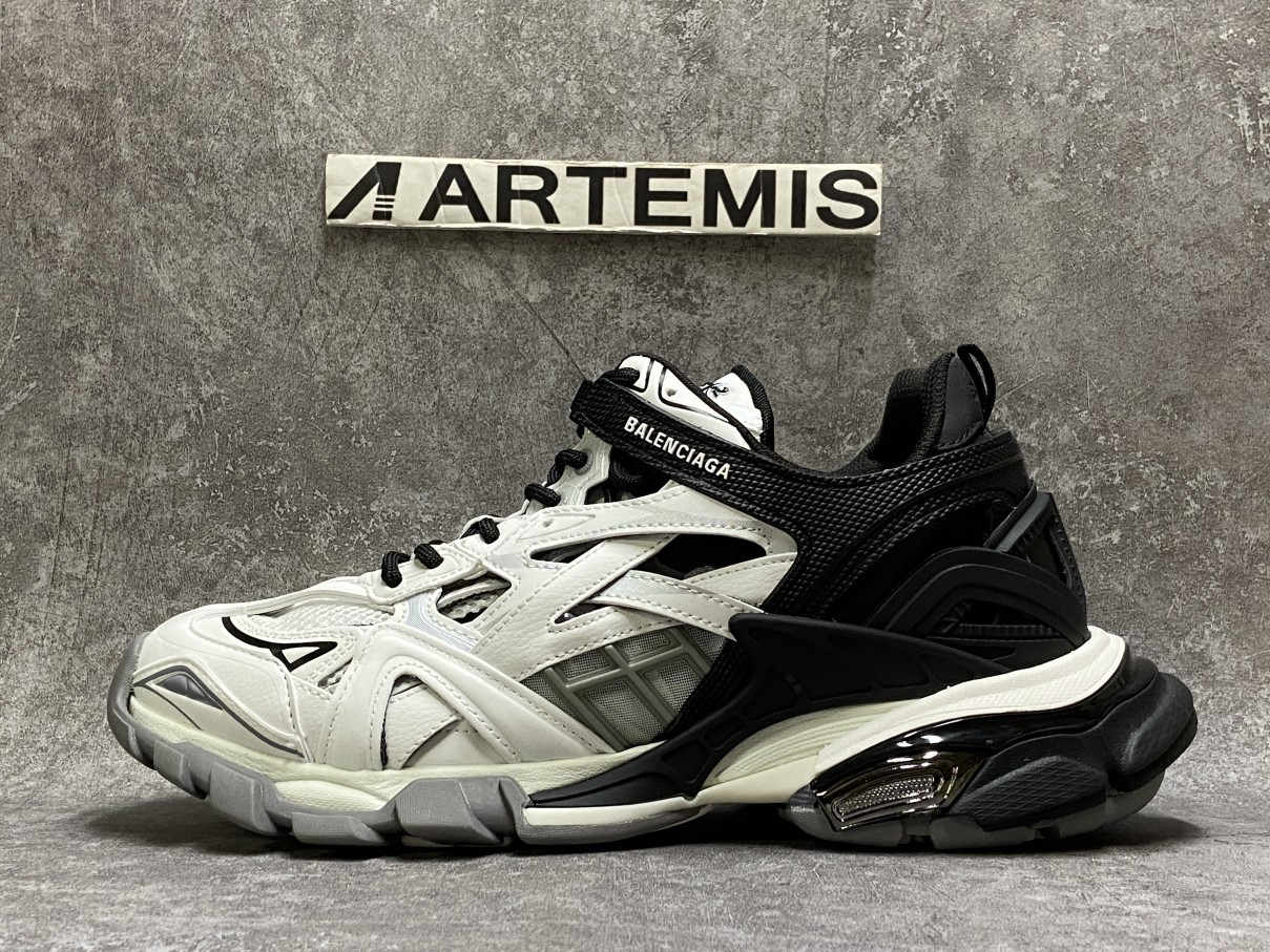 Balenciga Track Trainer Black White