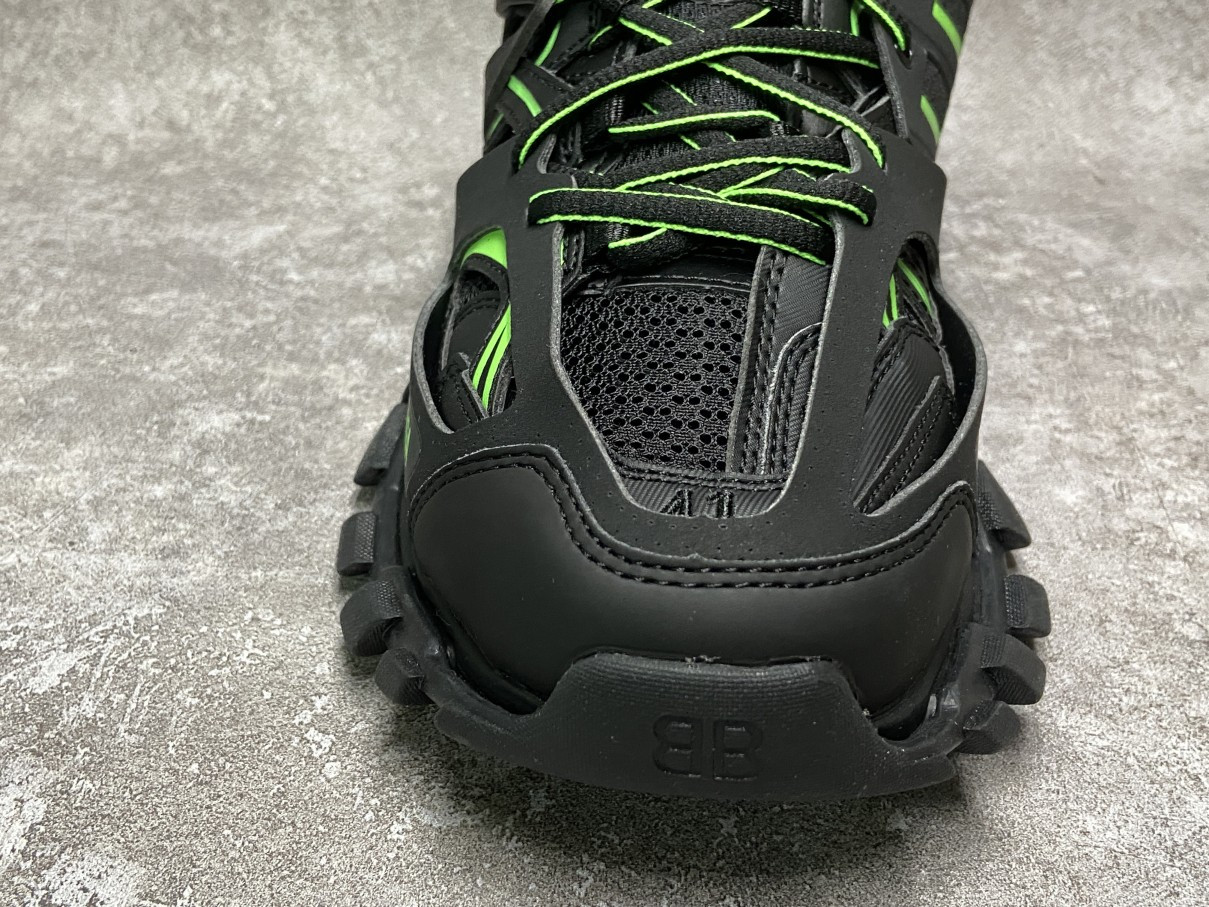 Balenciga Track Black
