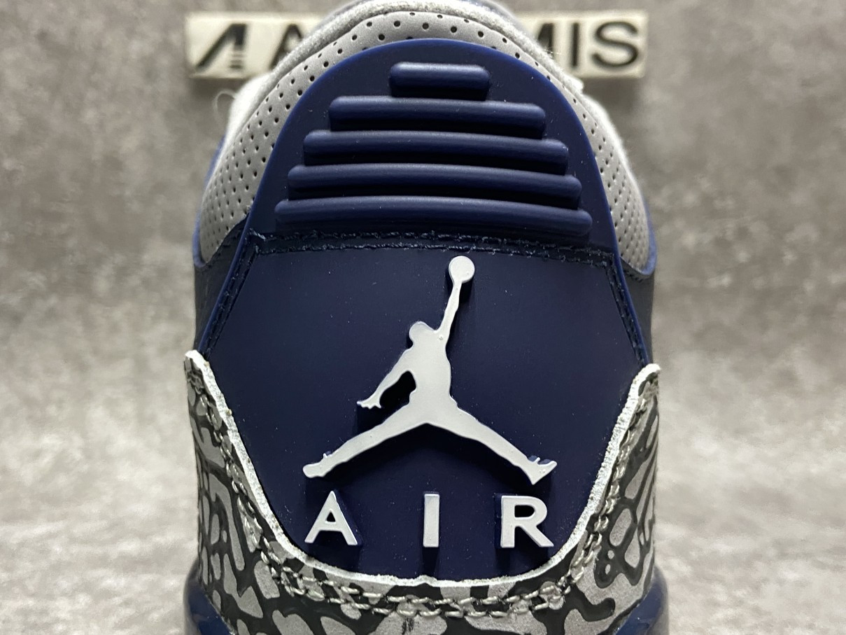 Air Jordan 3 Retro Georgetown