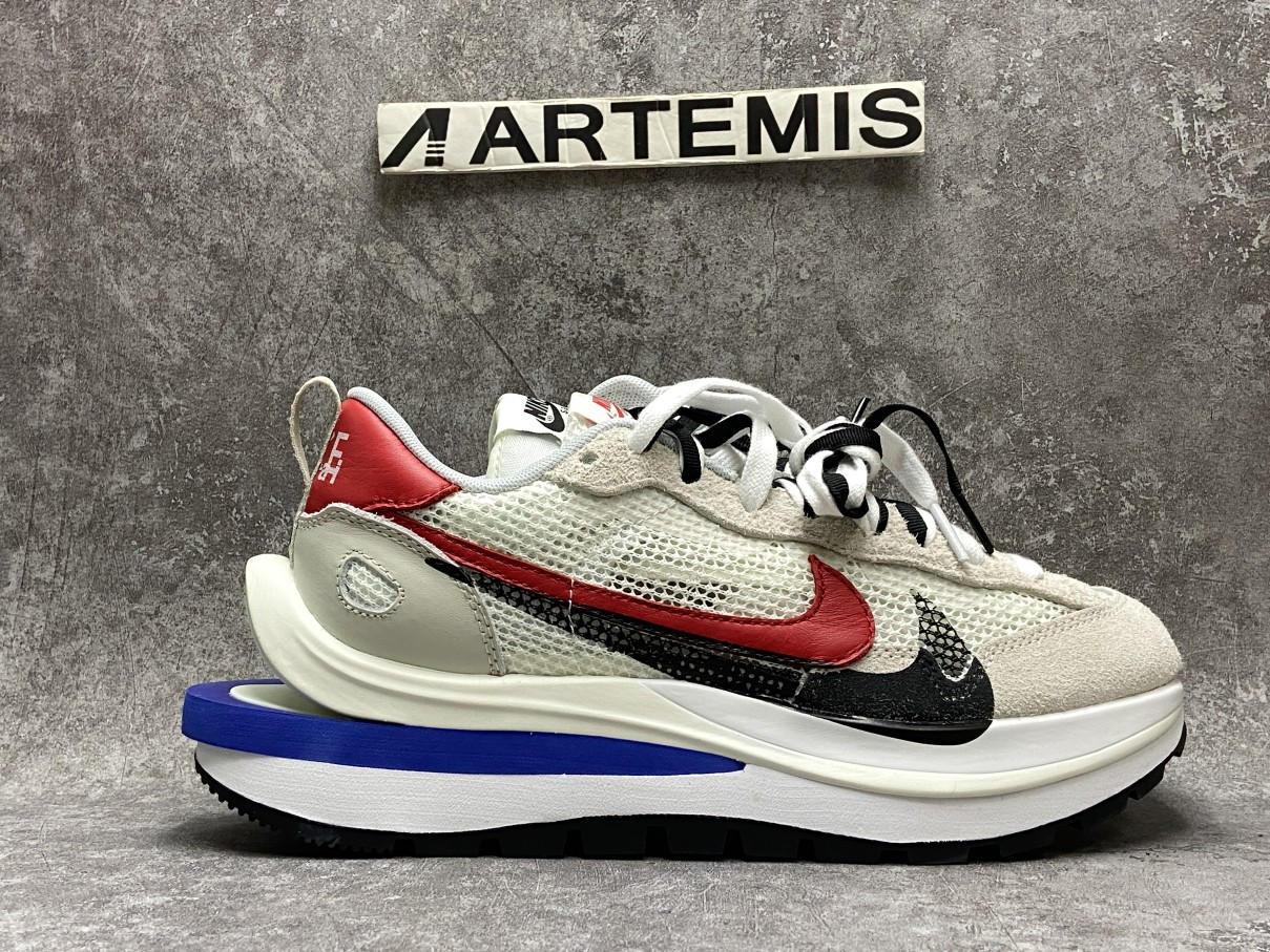 Nike Vaporwaffle sacai Sport Fuchsia Game Royal