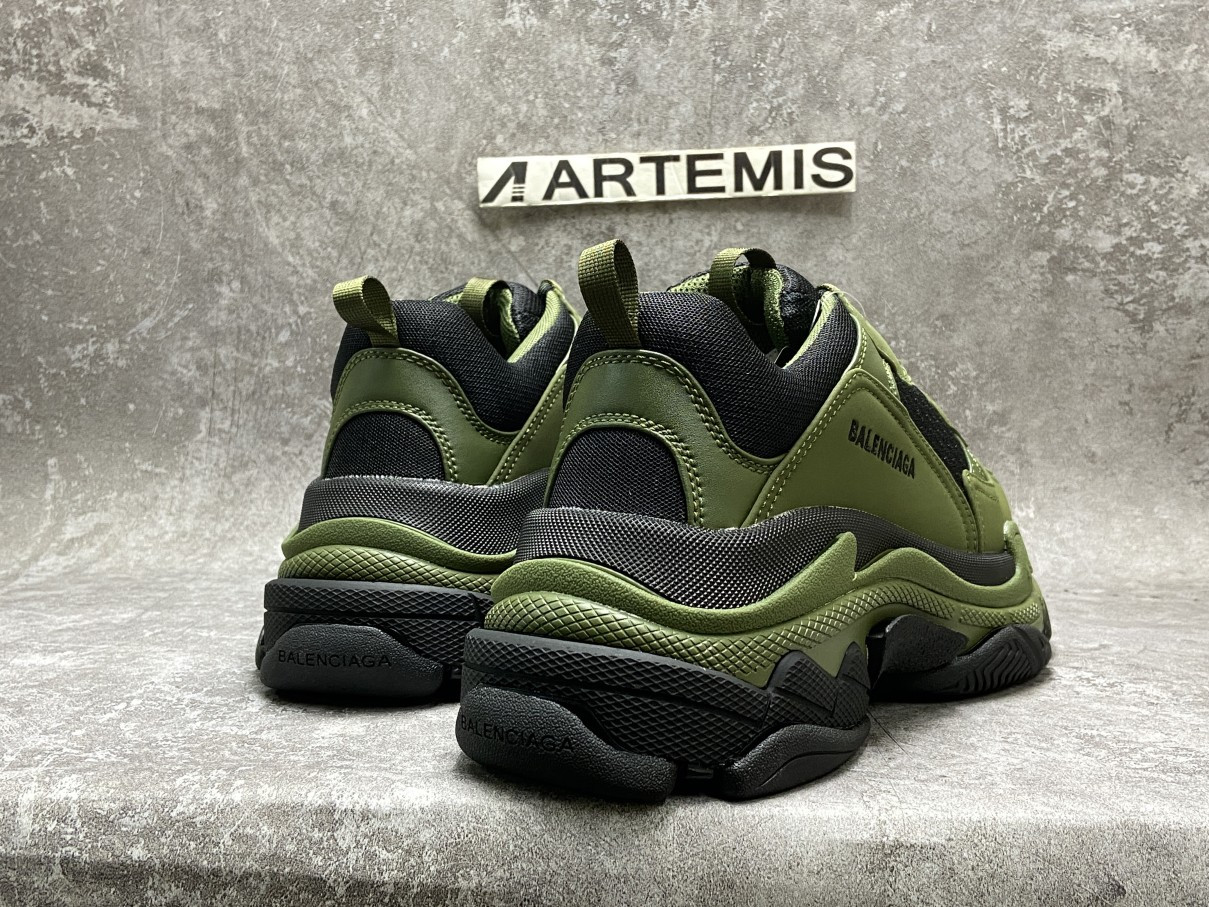 Balenciga Triple S Army Green