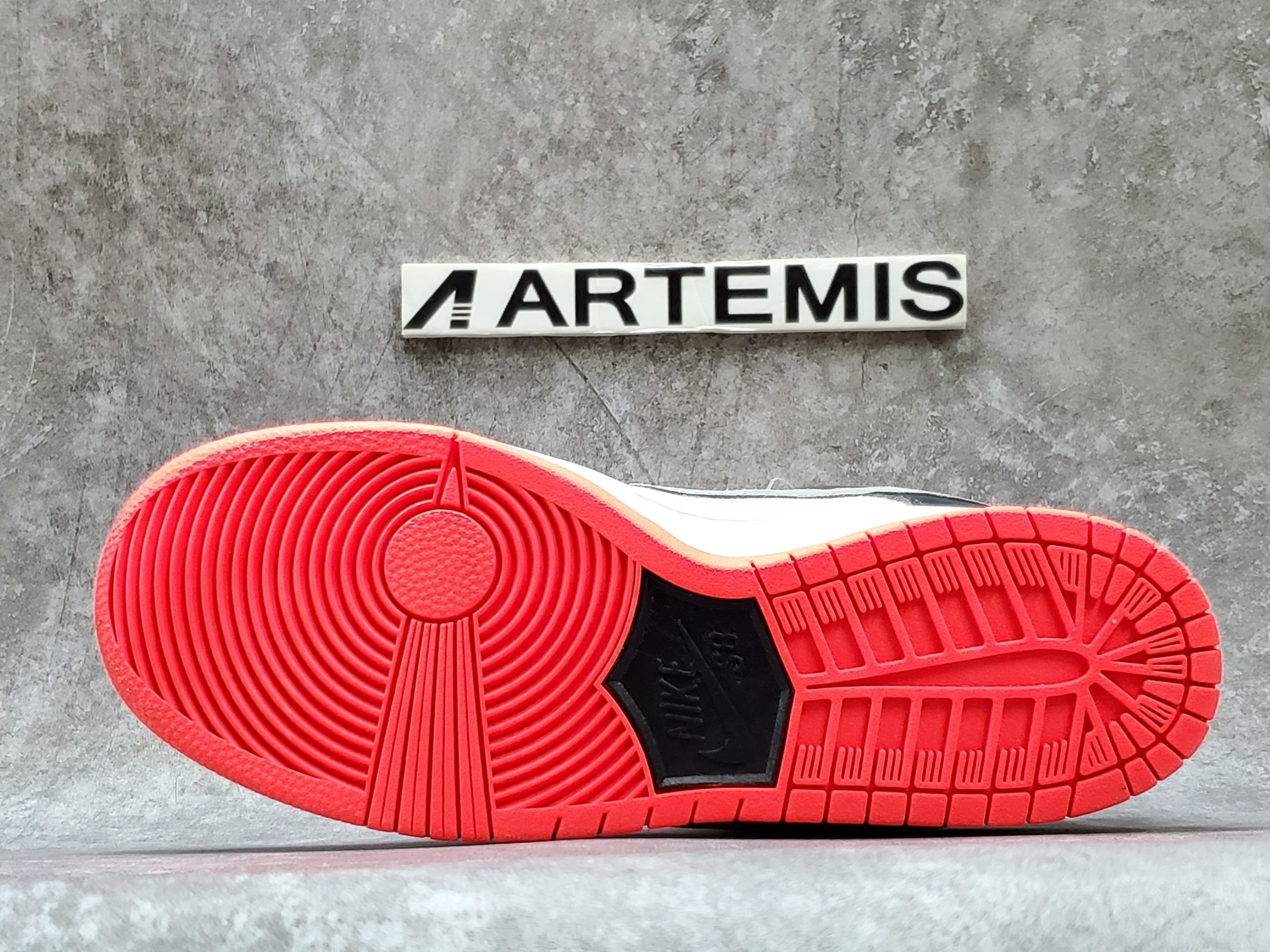 Nike SB Dunk Low Infrared Orange Label