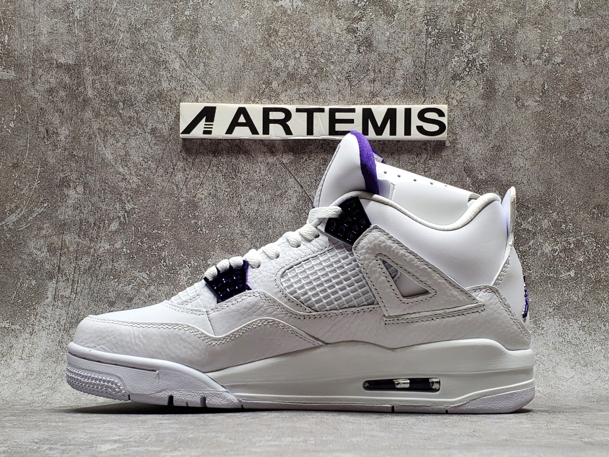 Air Jordan 4 Retro Metallic Purple