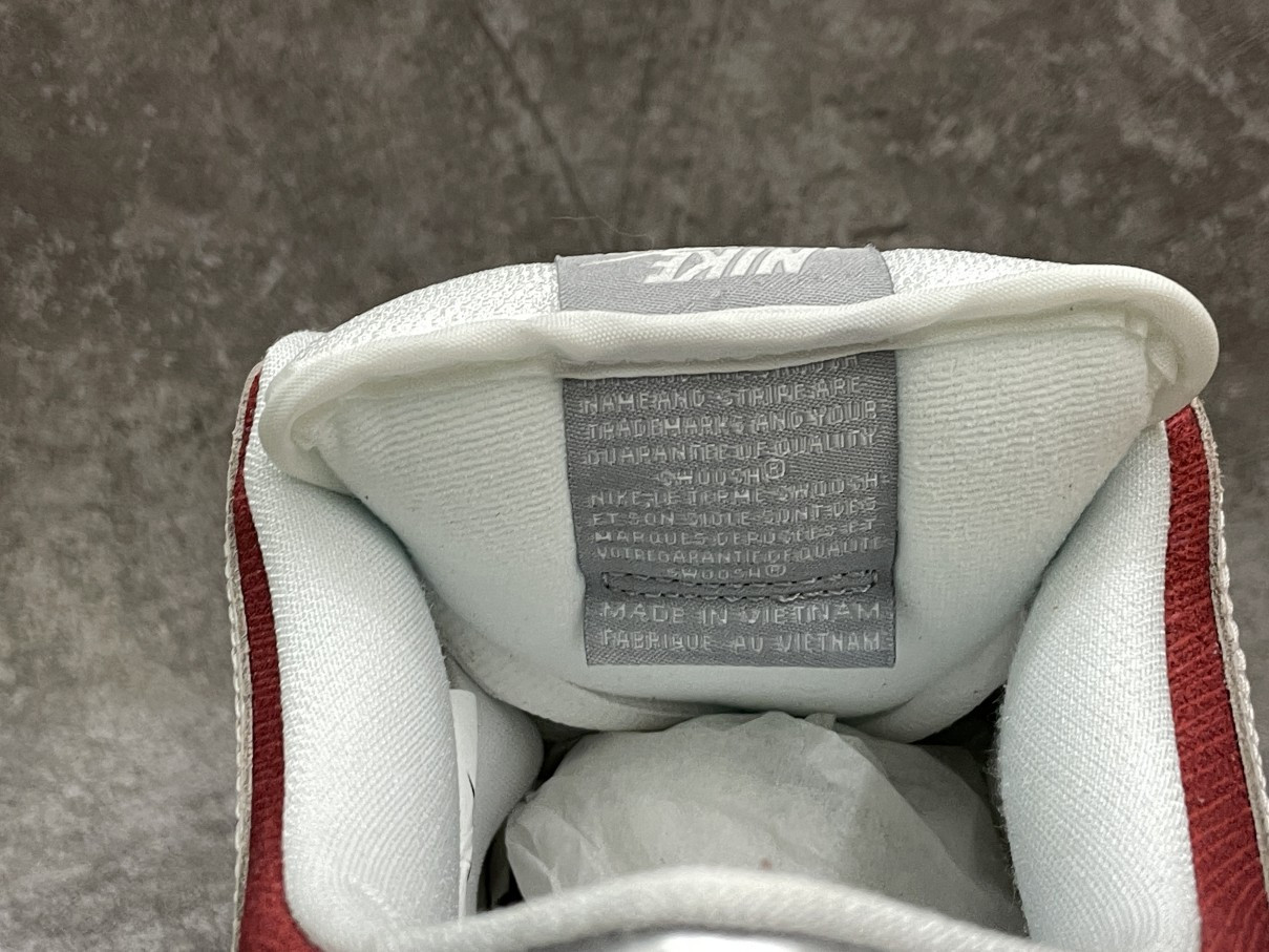 Nike Dunk SB Low Roller Derby