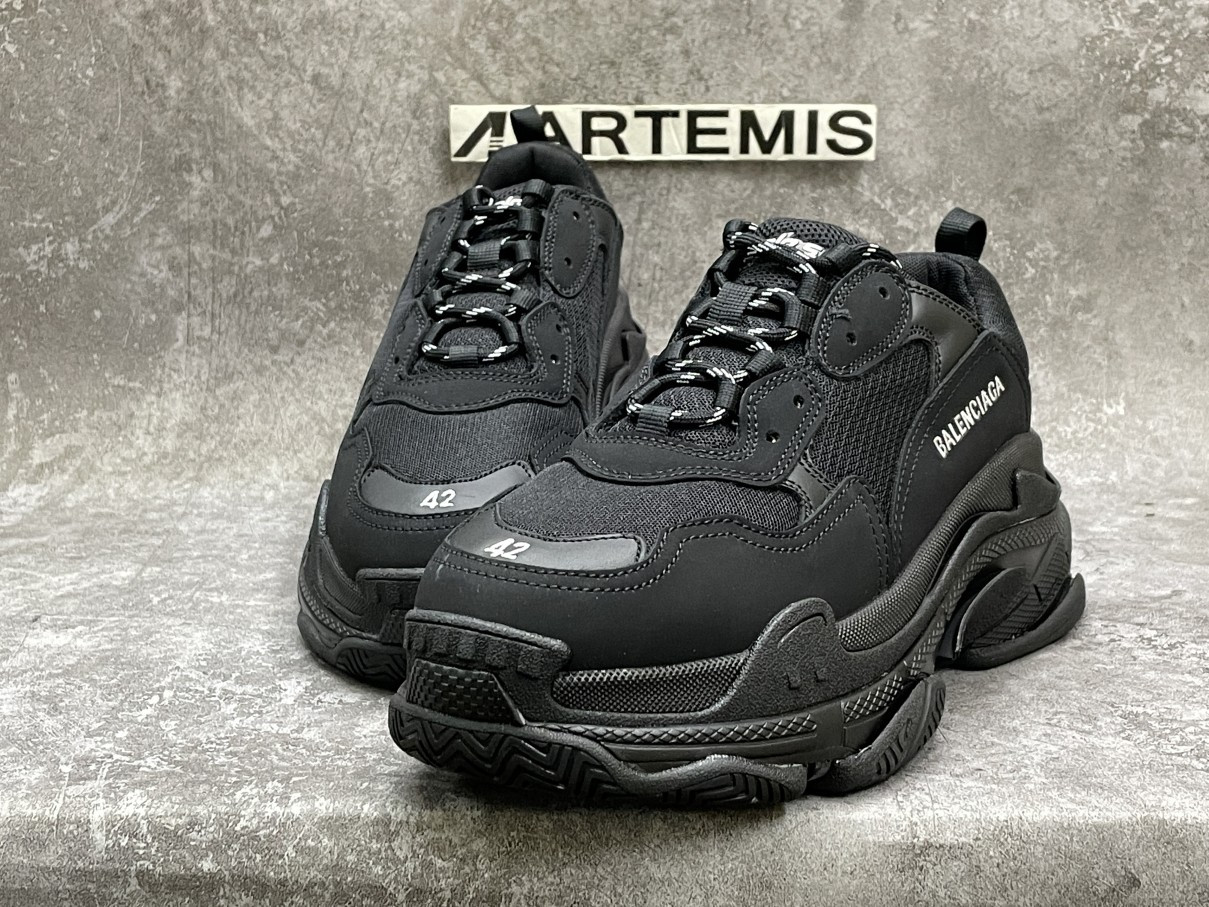 Balenciga Triple S Triple Black