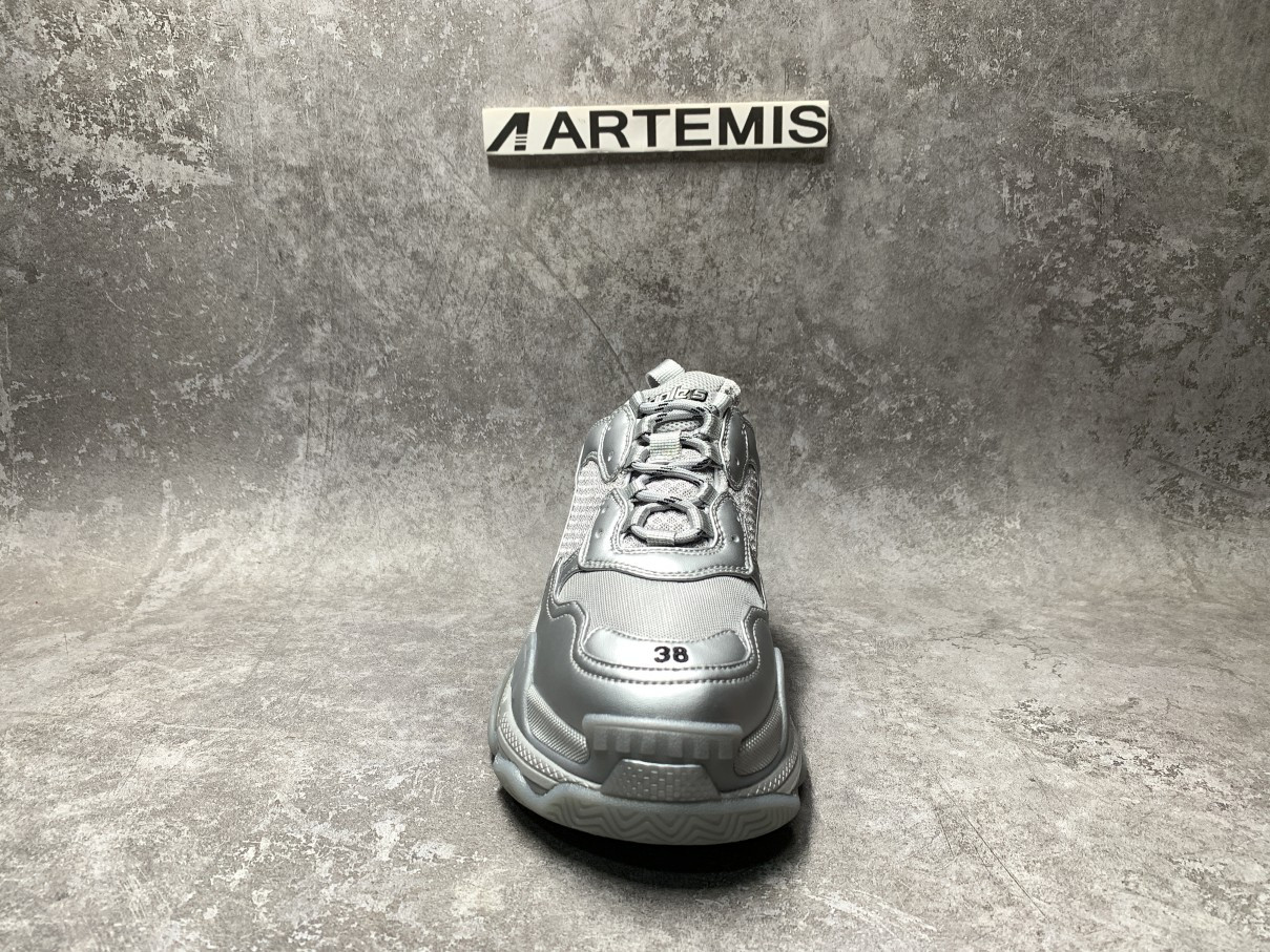 Balenciga Triple S Sneaker Silver Metallic