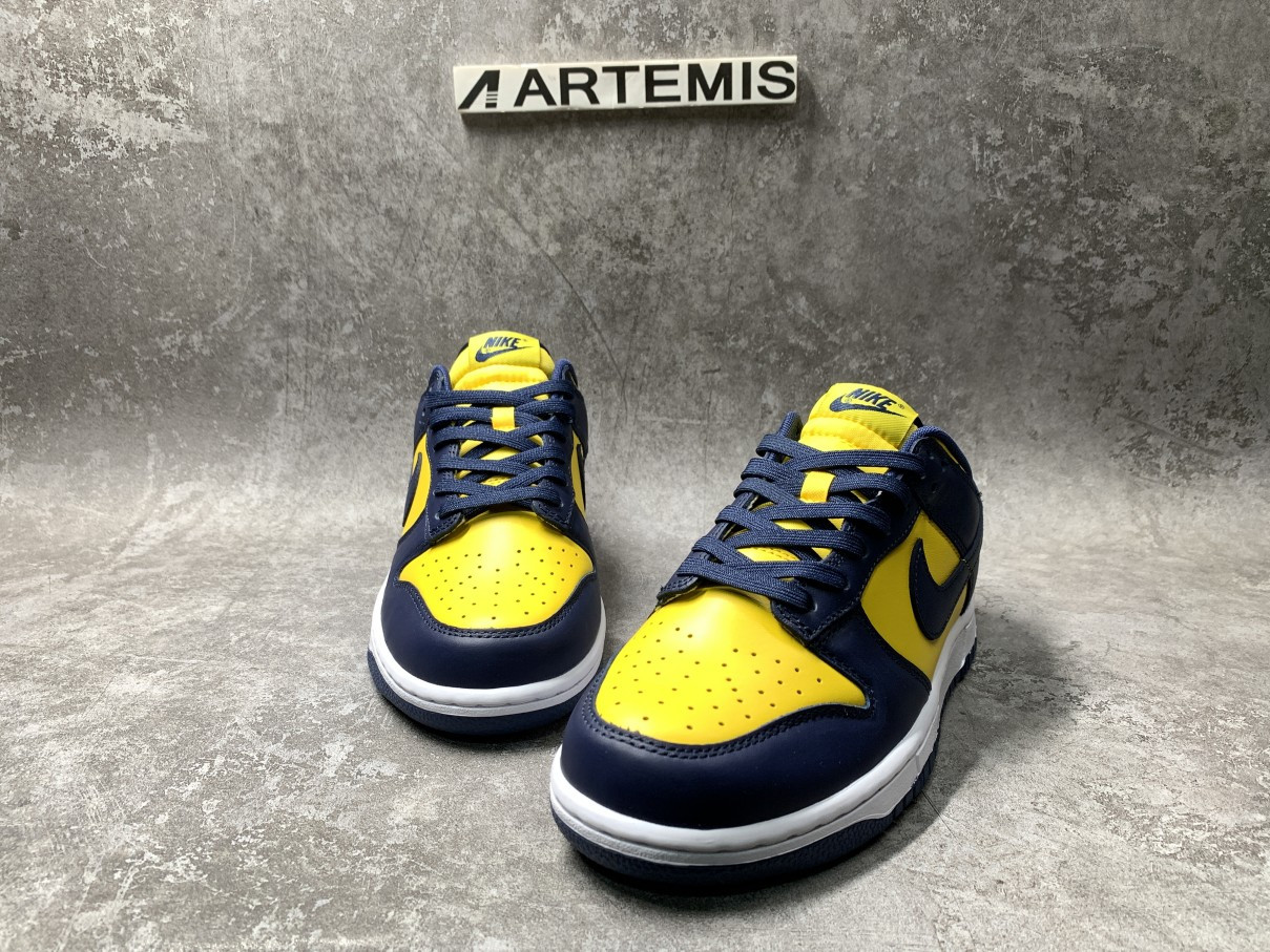 Nike Dunk Low Michigan