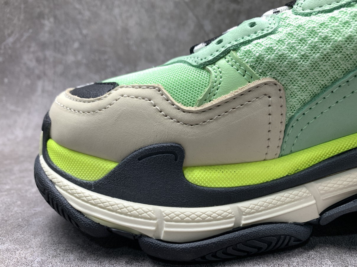 Balenciga Triple S Sneaker Very Fluo