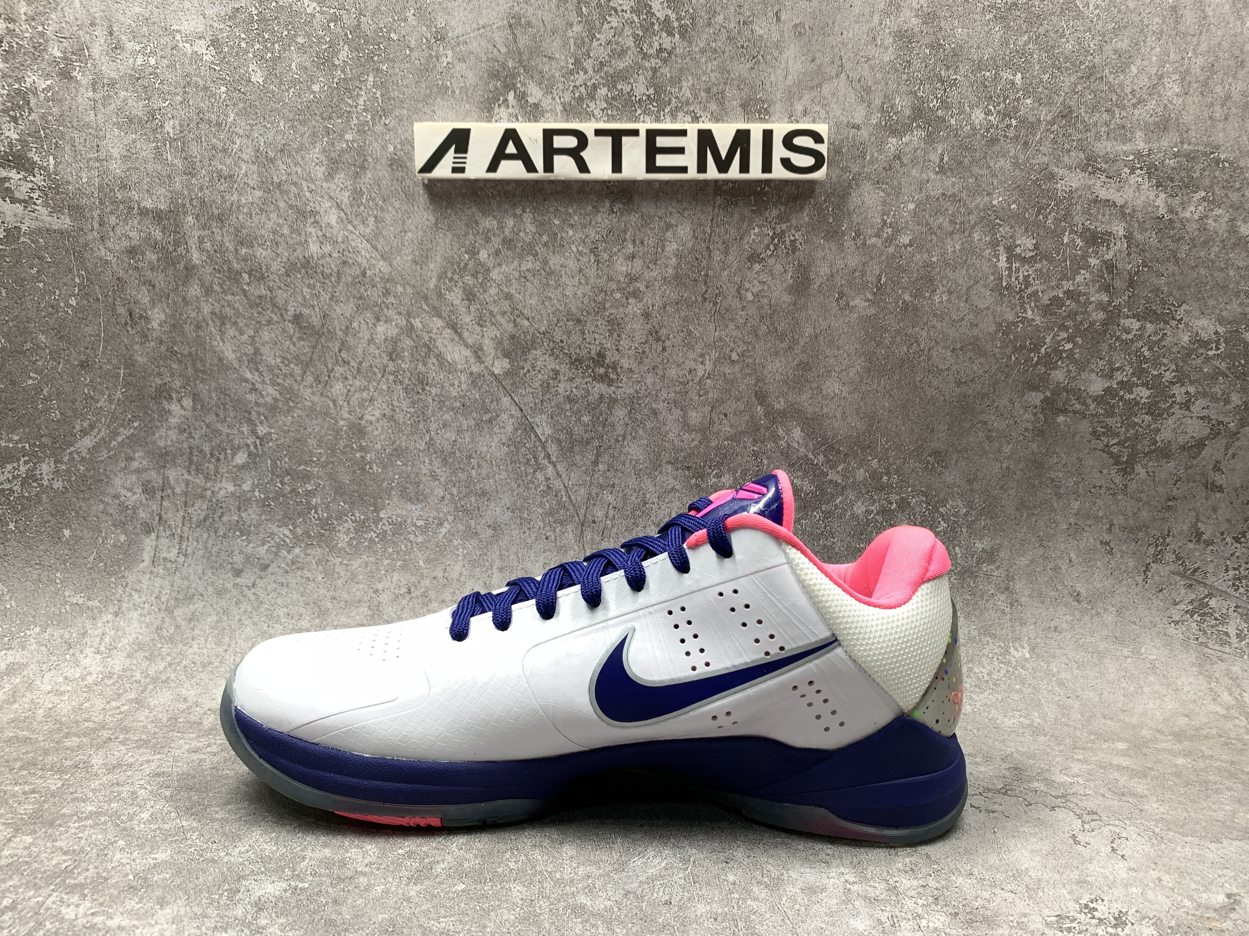 Nike Zoom Kobe 5 Protro Kay Yow