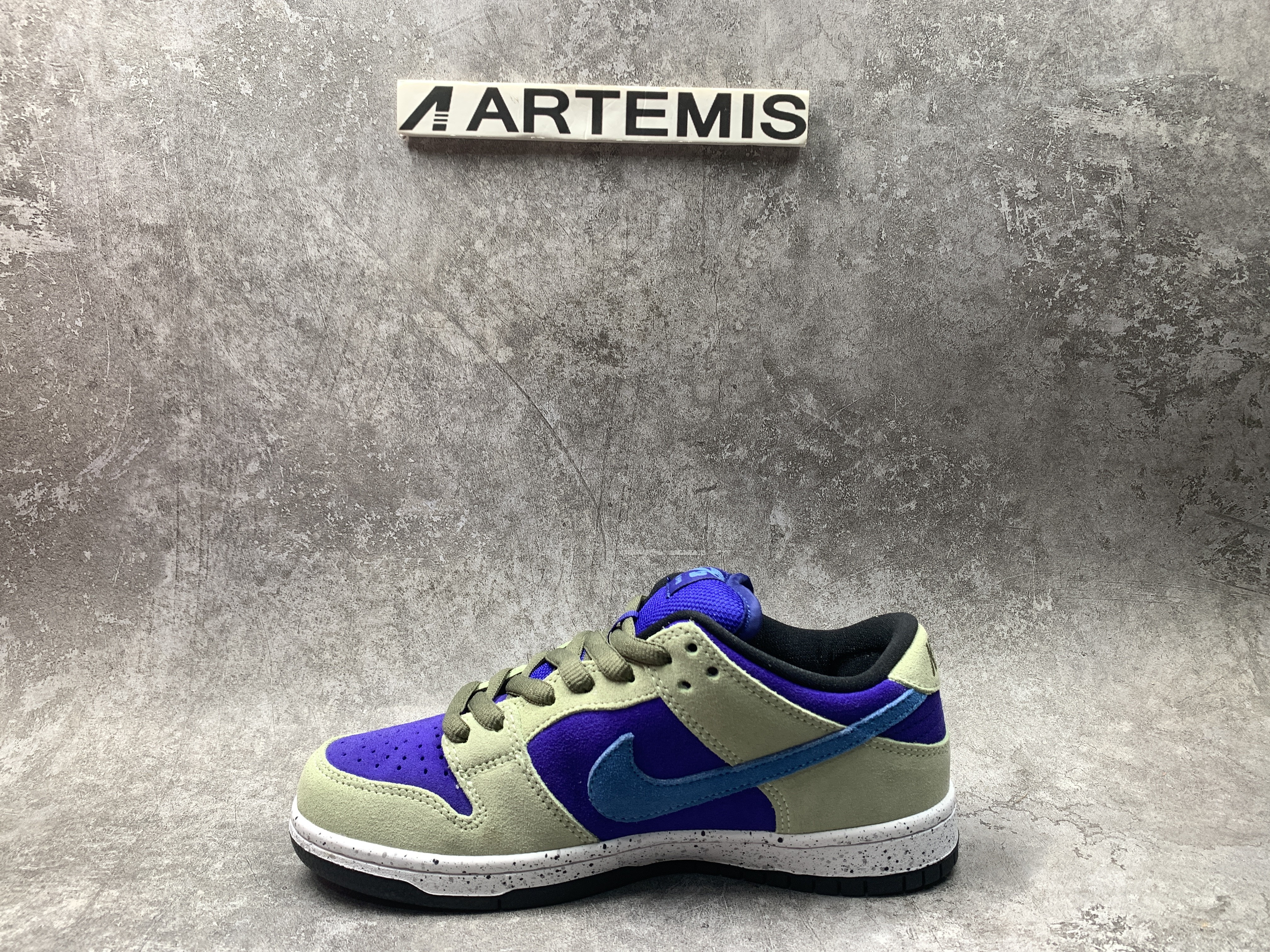 Nike Dunk Low SB Celadon