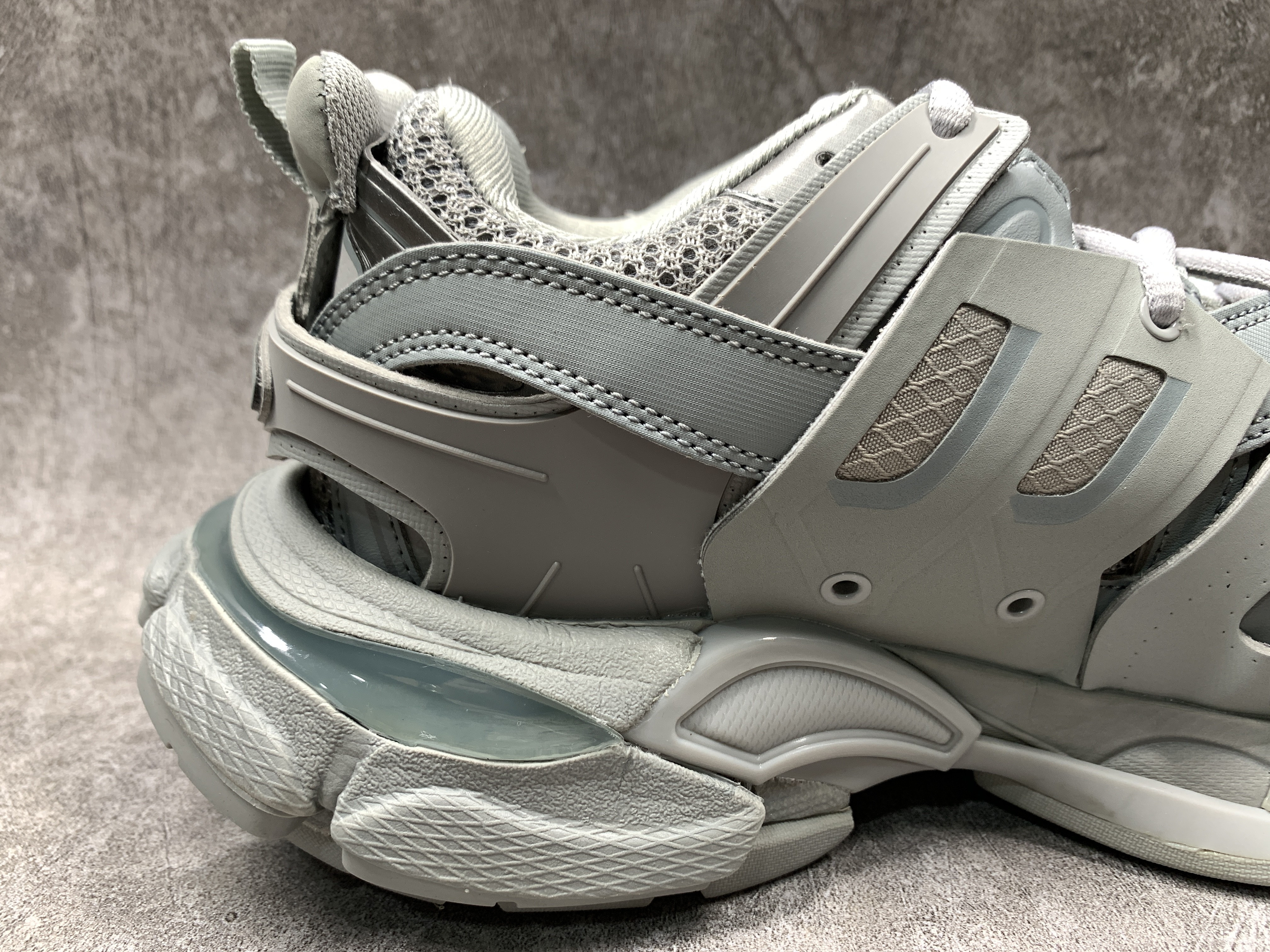 Balenciga Wmns Track Sneaker Grey