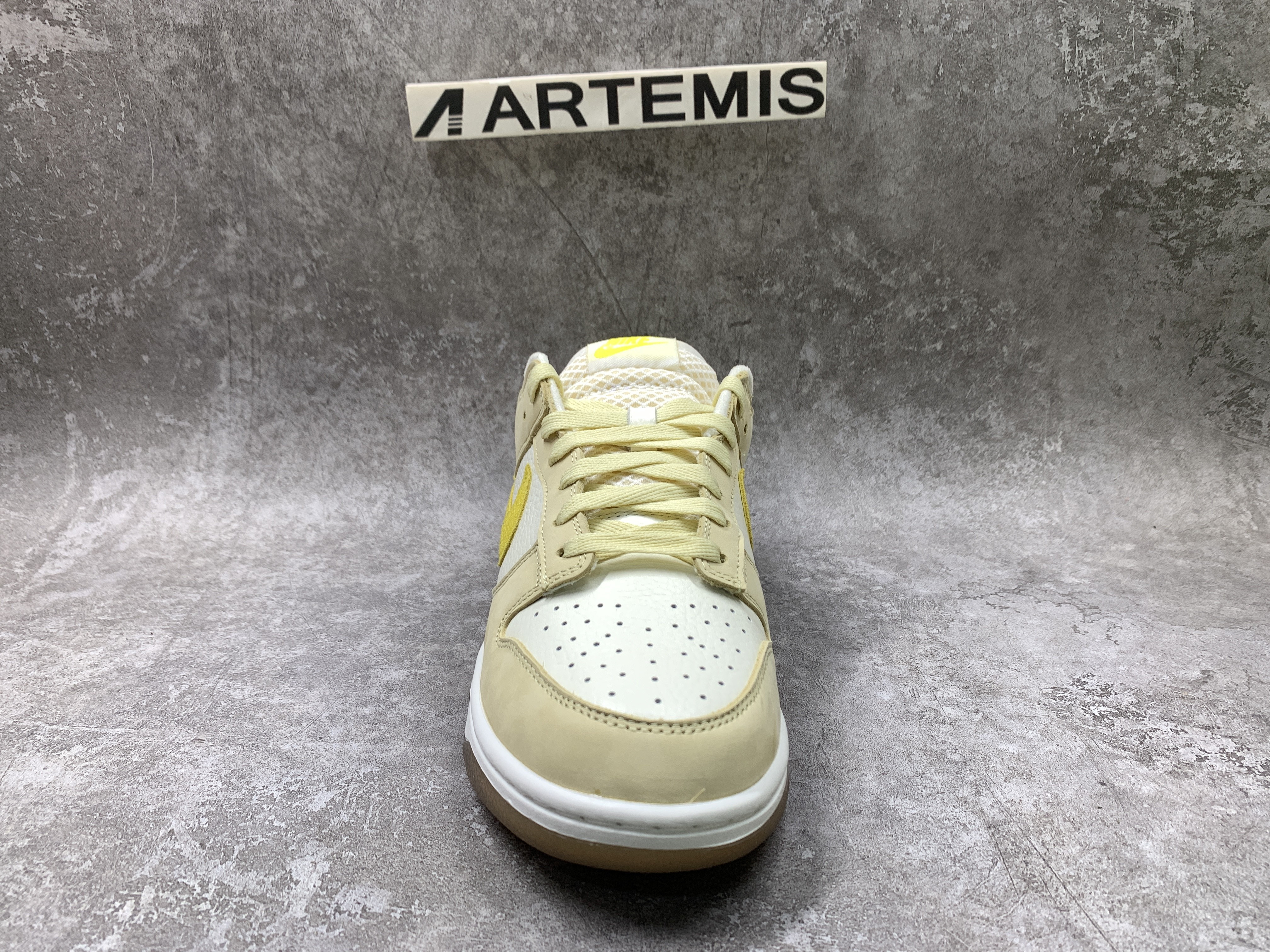 Nike Dunk Low Lemon Drop