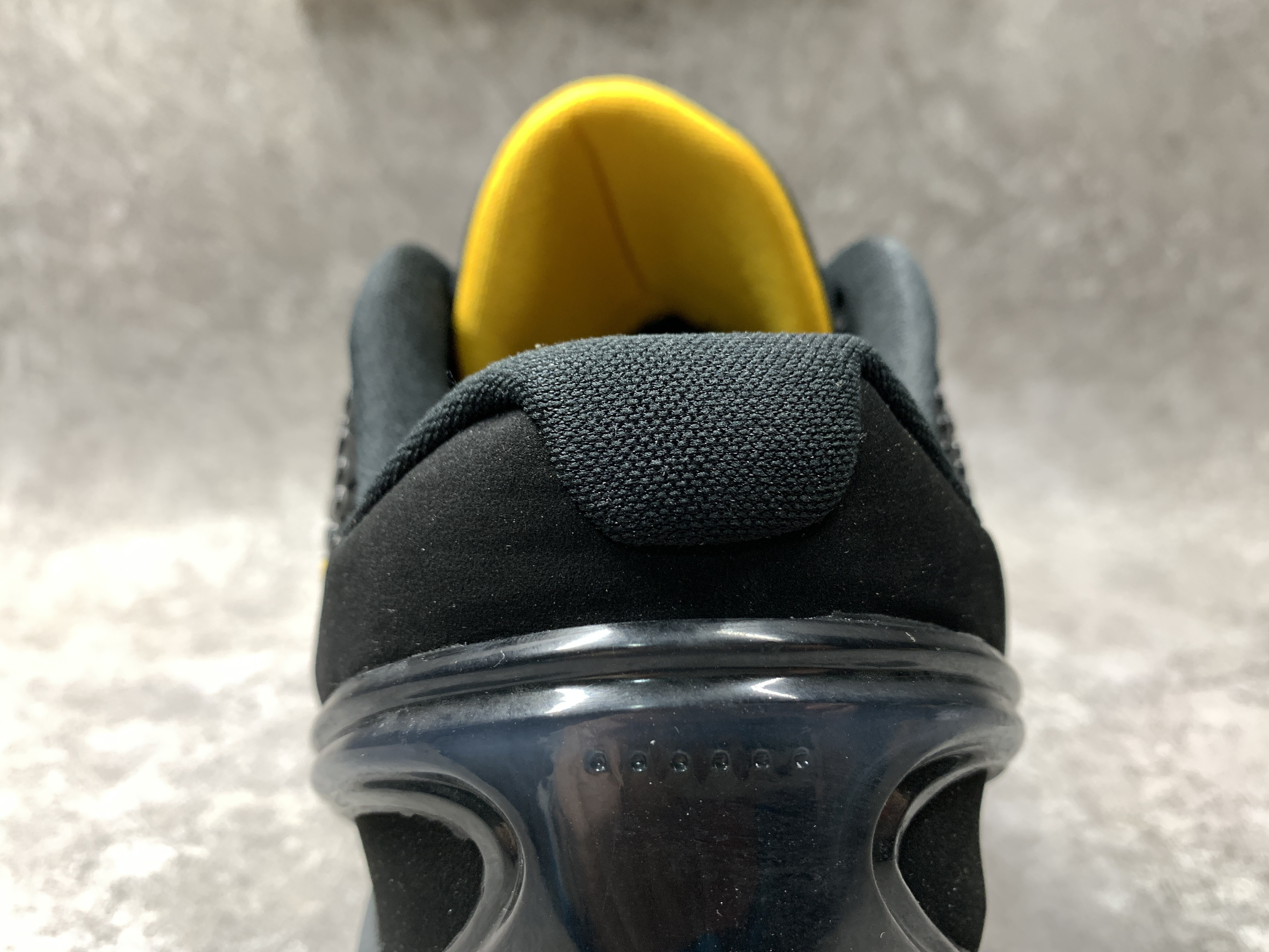 Nike Zoom Kobe 6 Black Del Sol