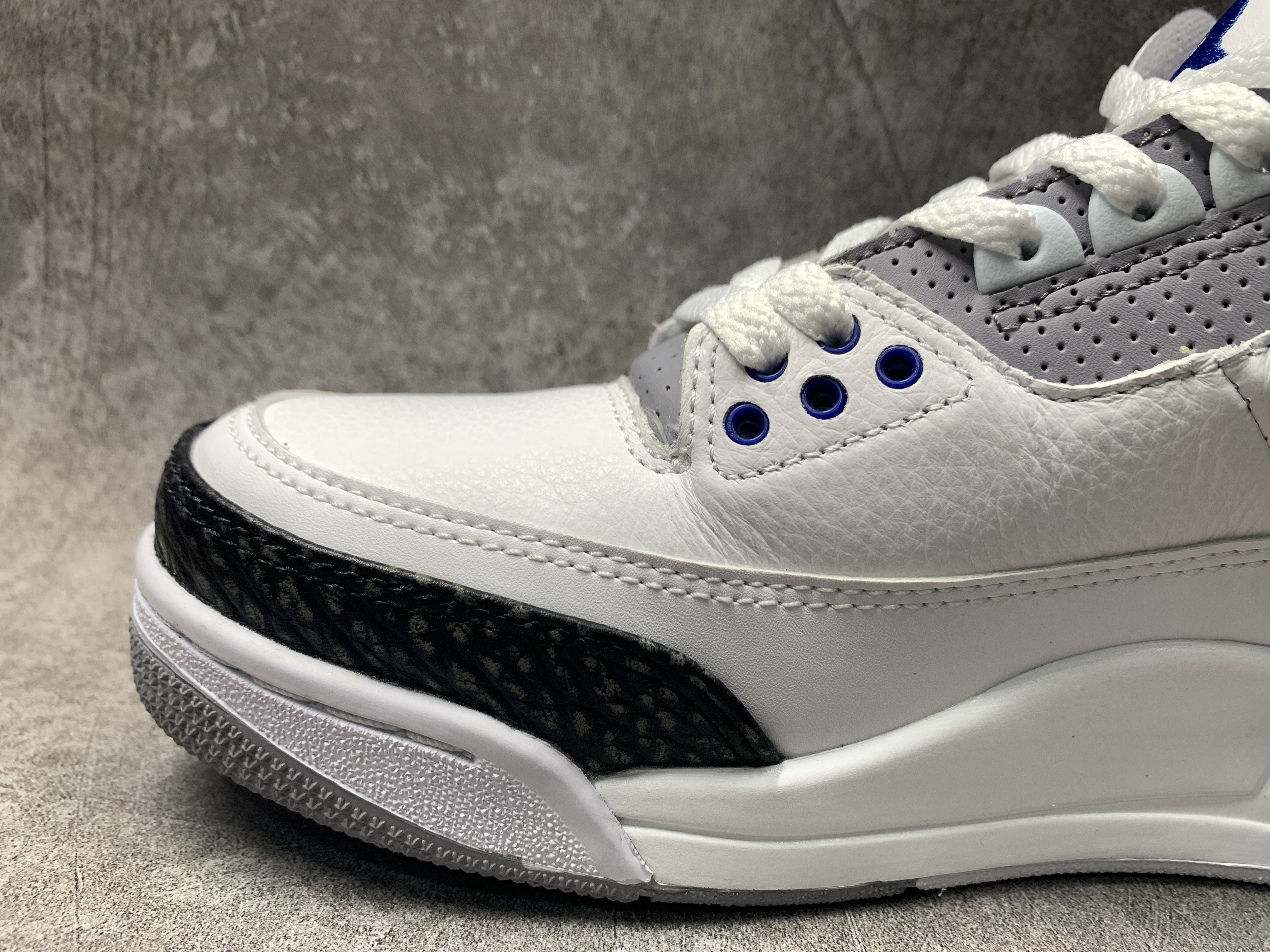 Air Jordan 3 Retro Racer Blue