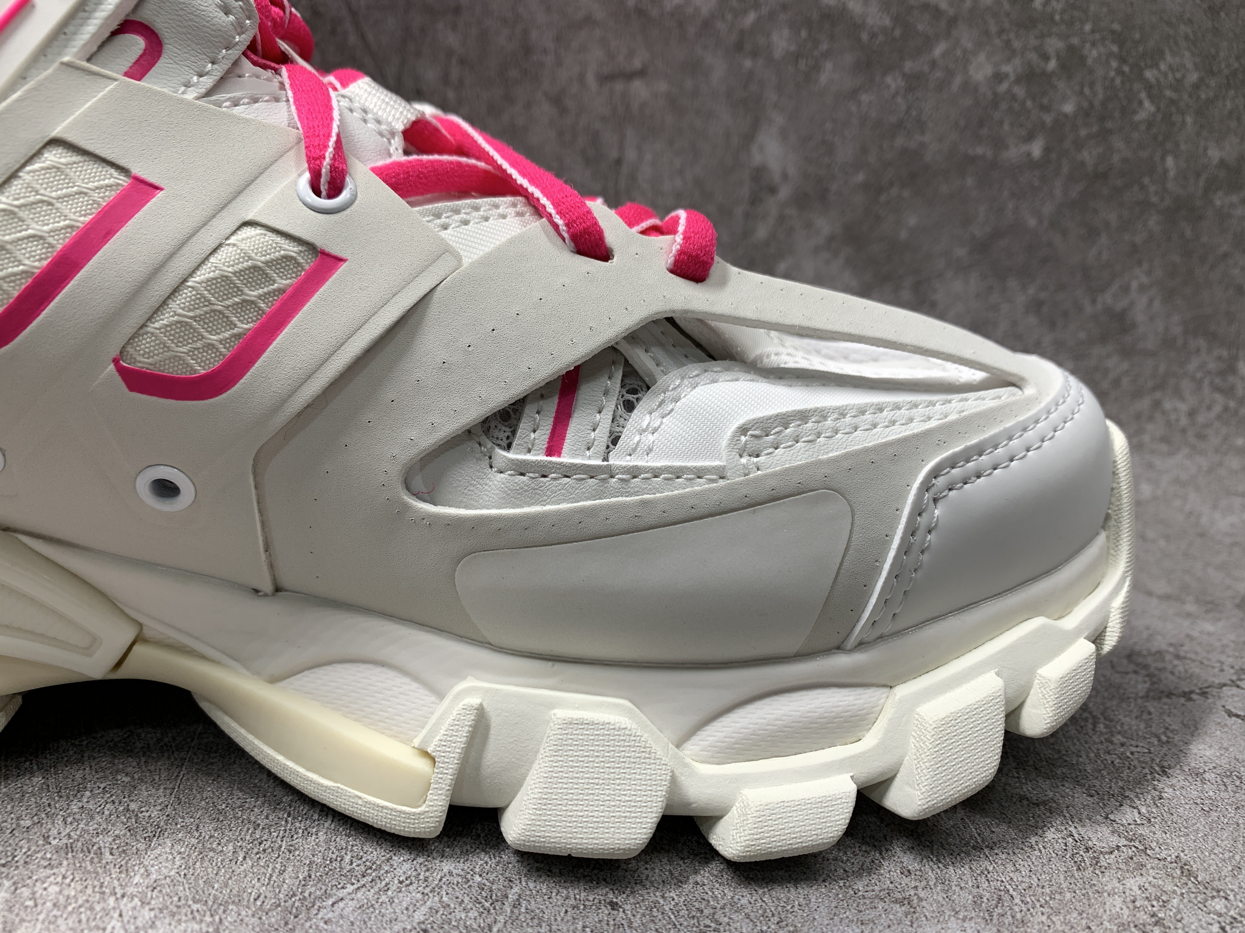 Balenciga Track Mule White Pink