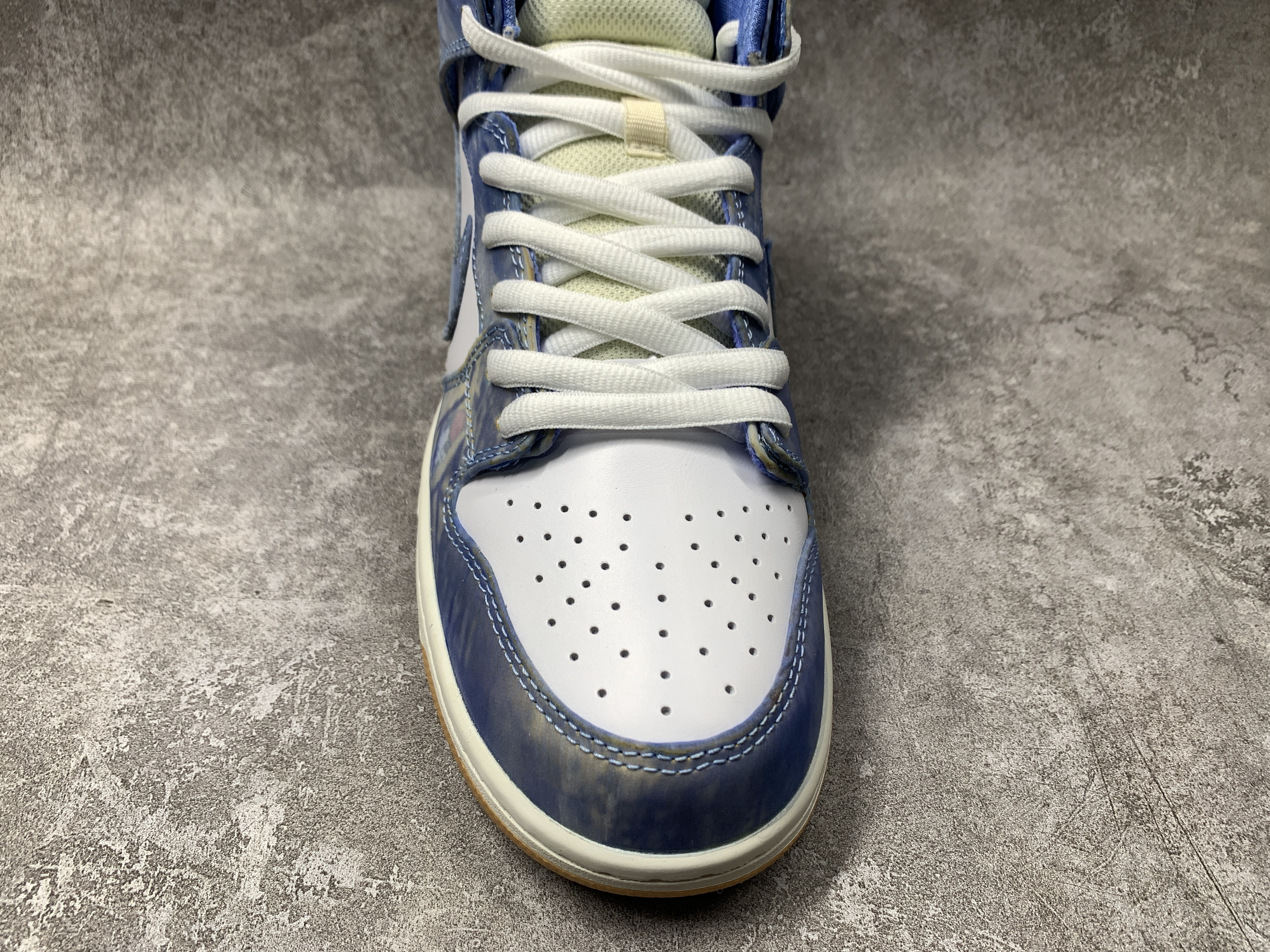 Nike SB Dunk High Carpet Company