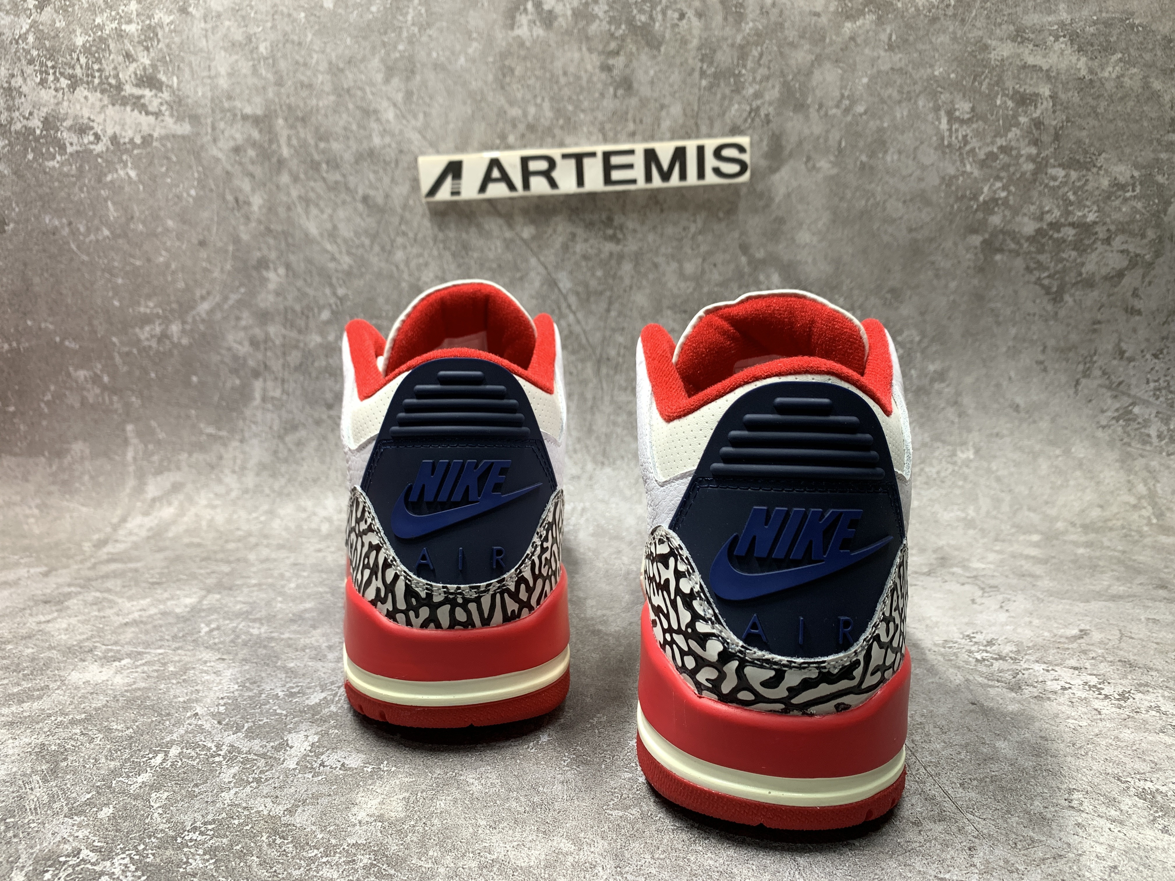 Air Jordan 3 Retro Black Red