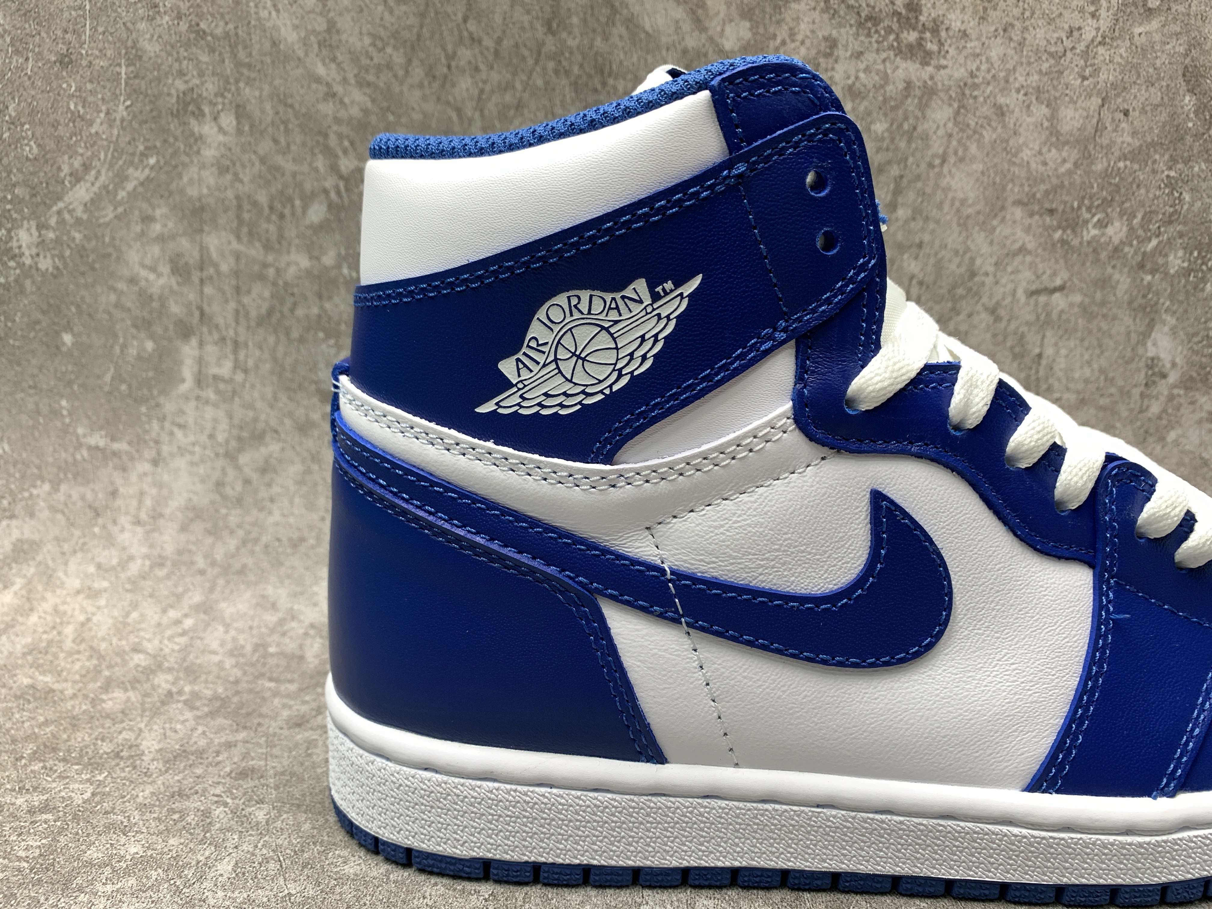 Air Jordan 1 Retro High OG 