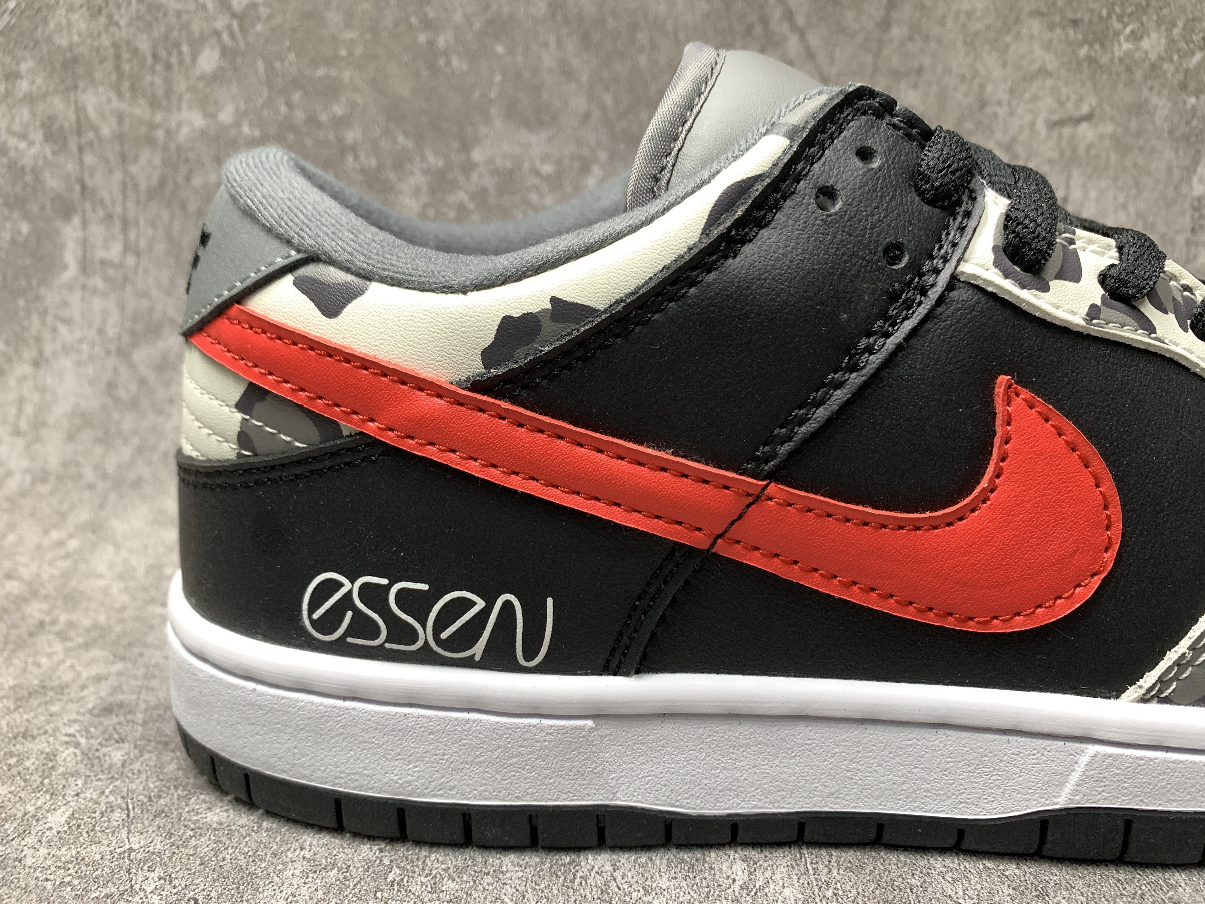nike dunk sb low Gr*ffiti