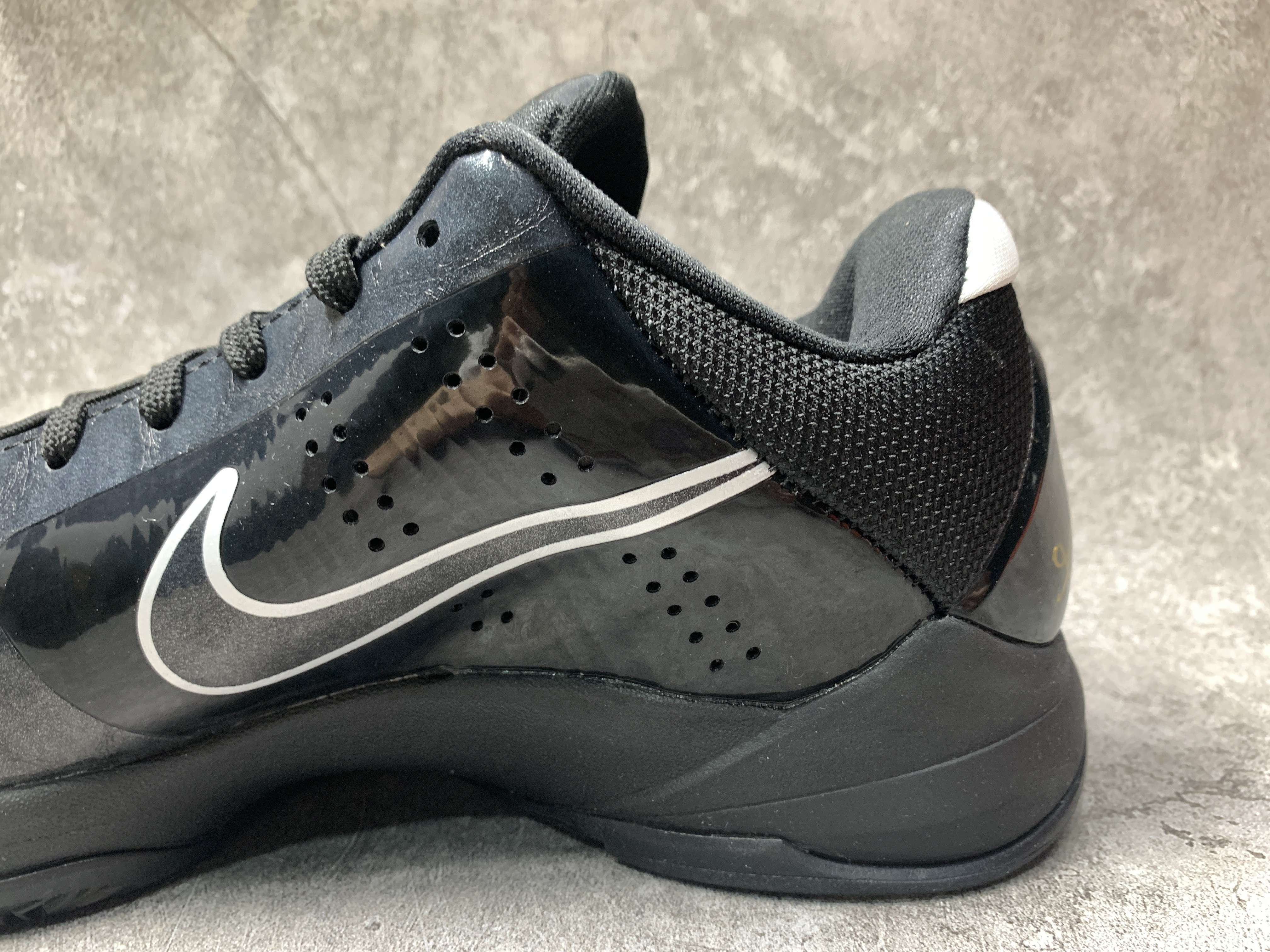 Nike Kobe 5 Blackout