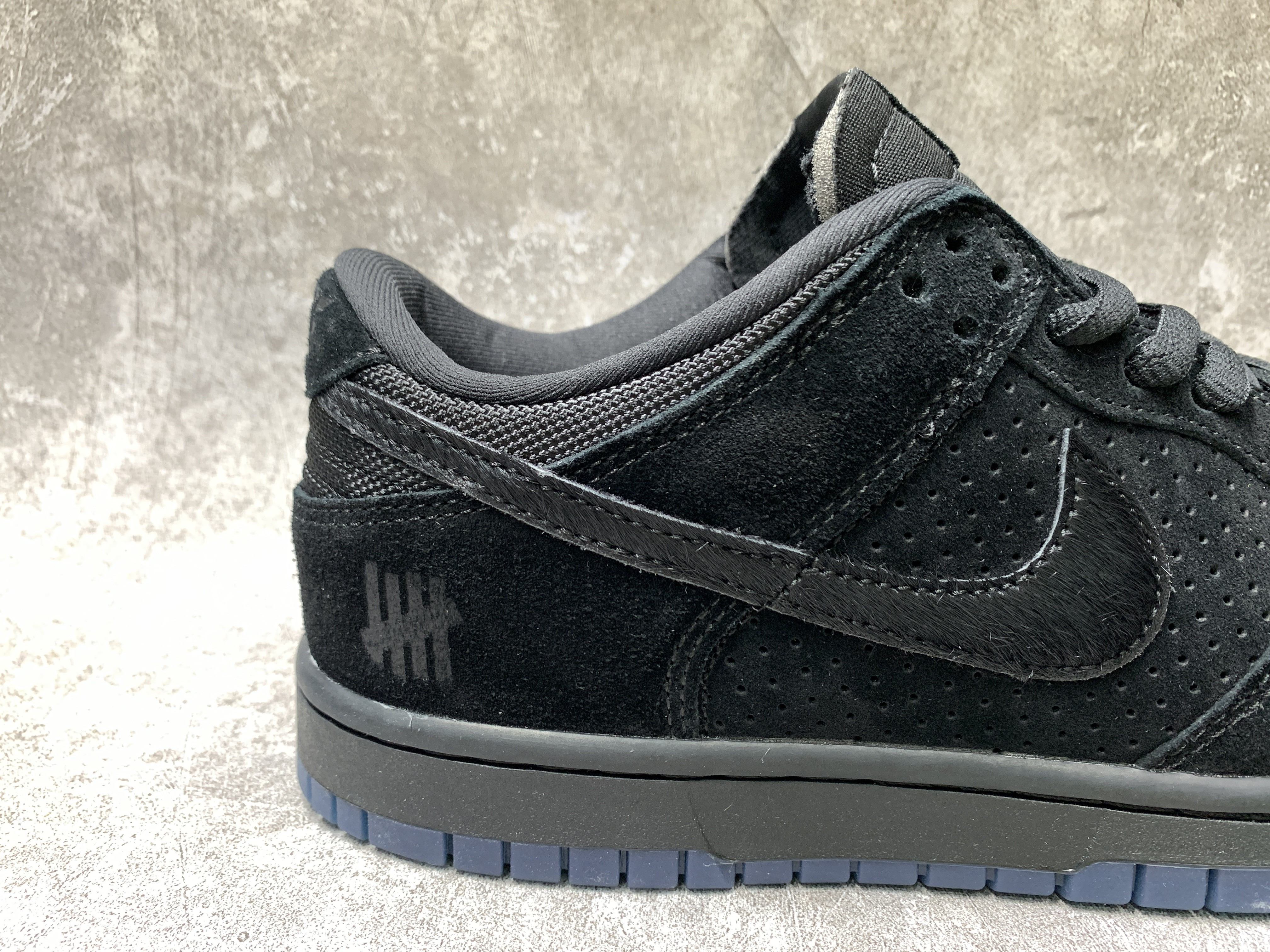Nike Dunk Low SP UNDEFEATED Black Dunk vs. AF1 Pack