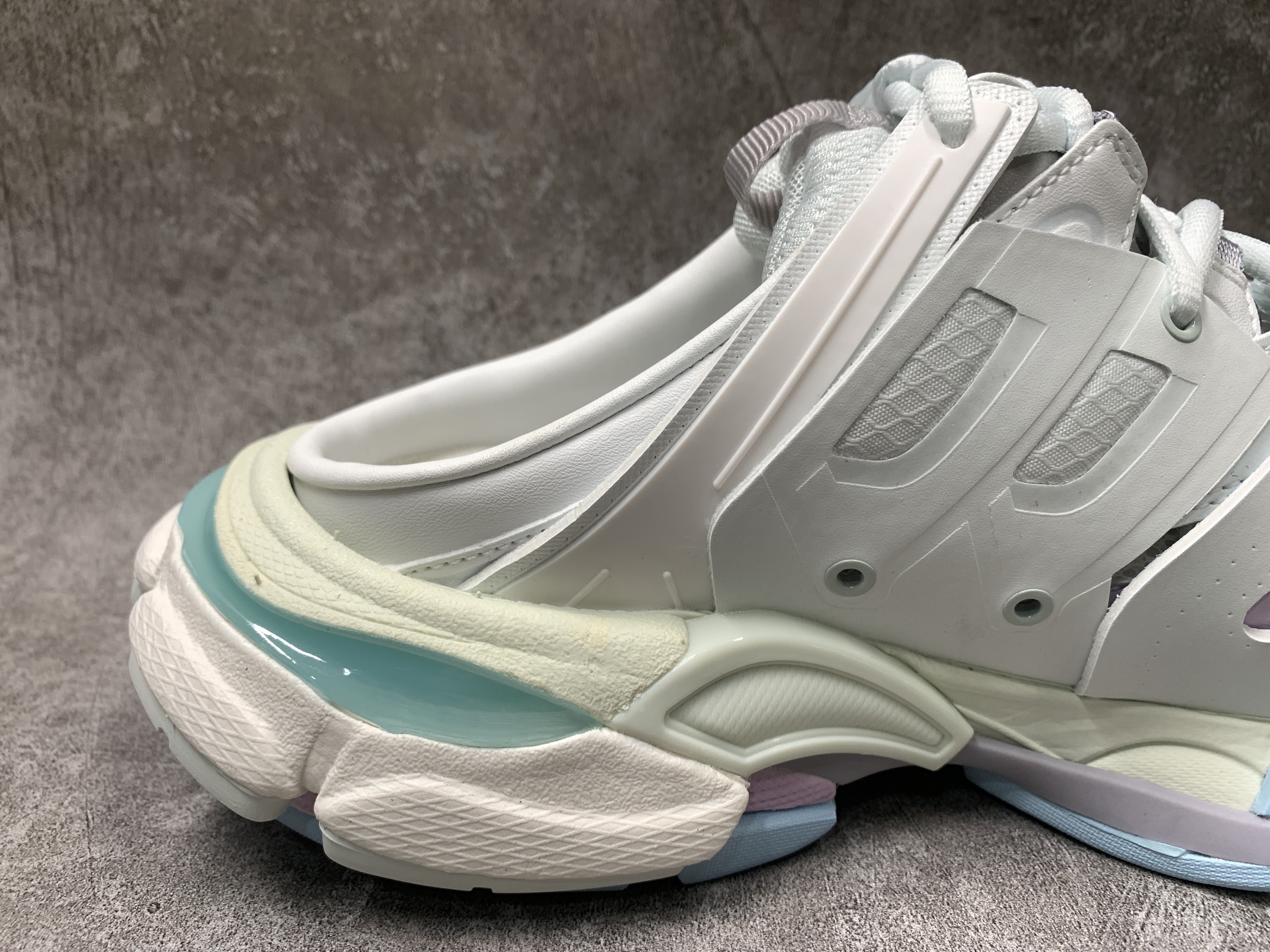 Balenciga Track Mule Pastel