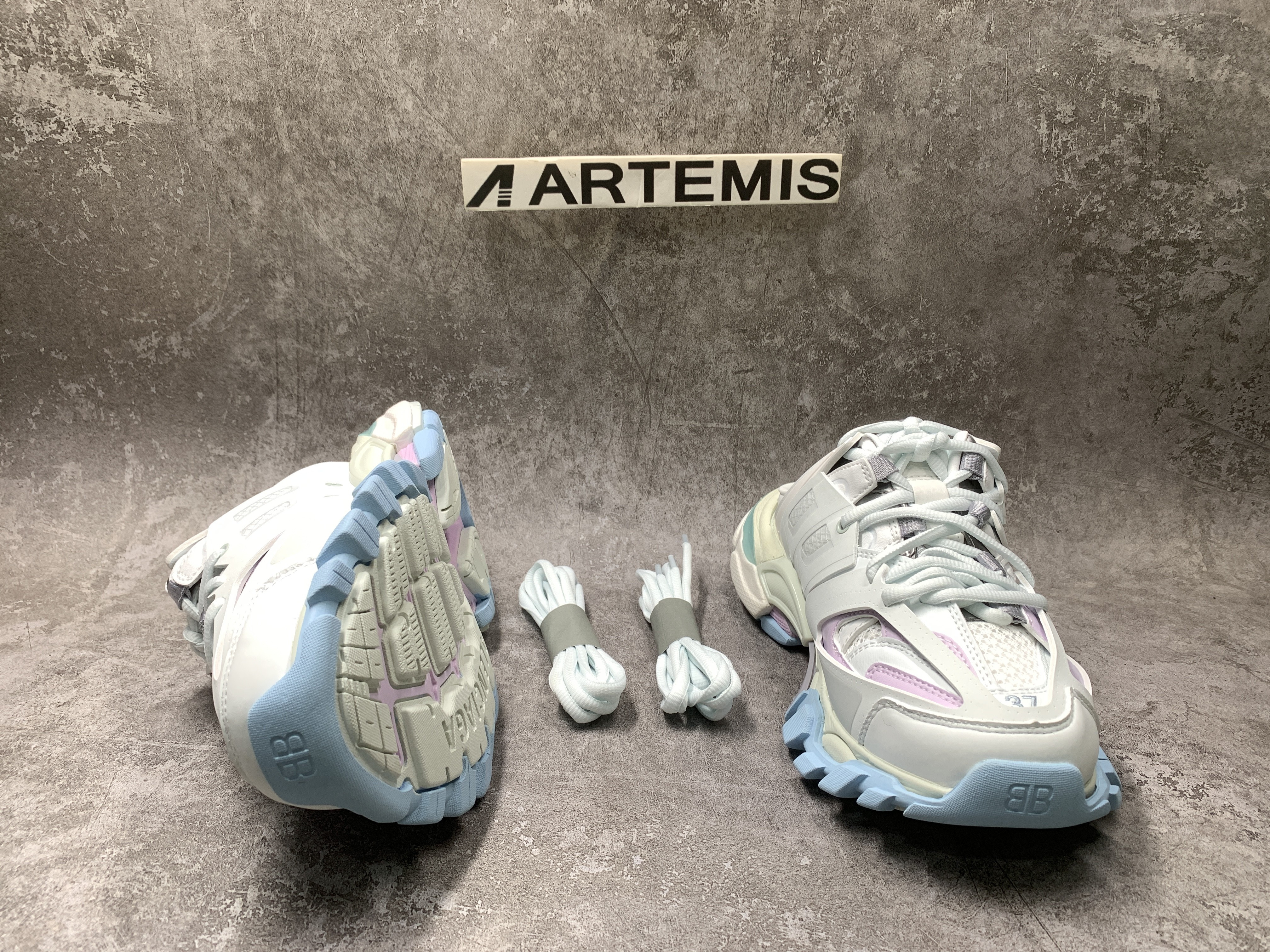 Balenciga Track Mule Pastel