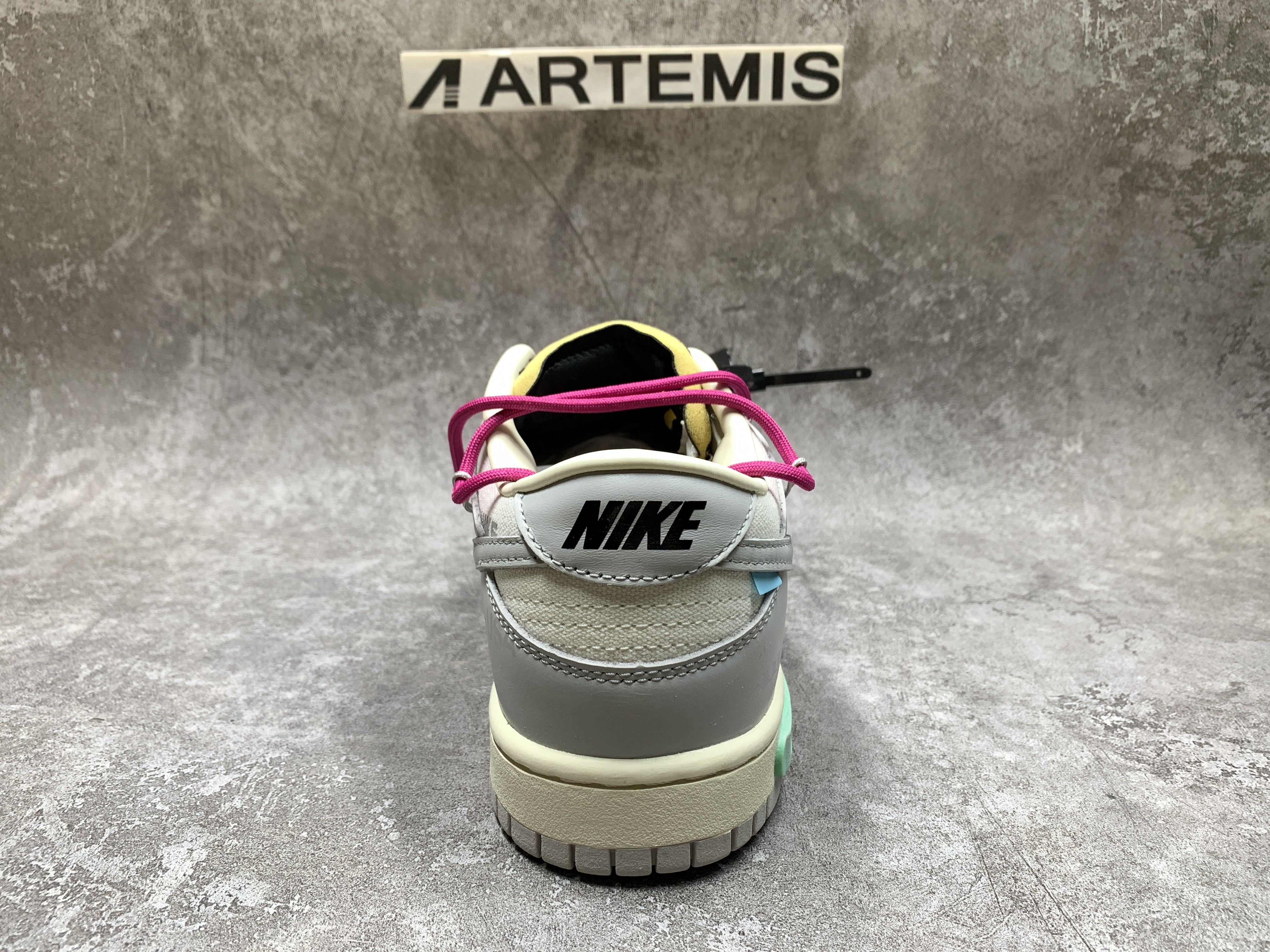 Off-White x Dunk Low Lot 30 of 50