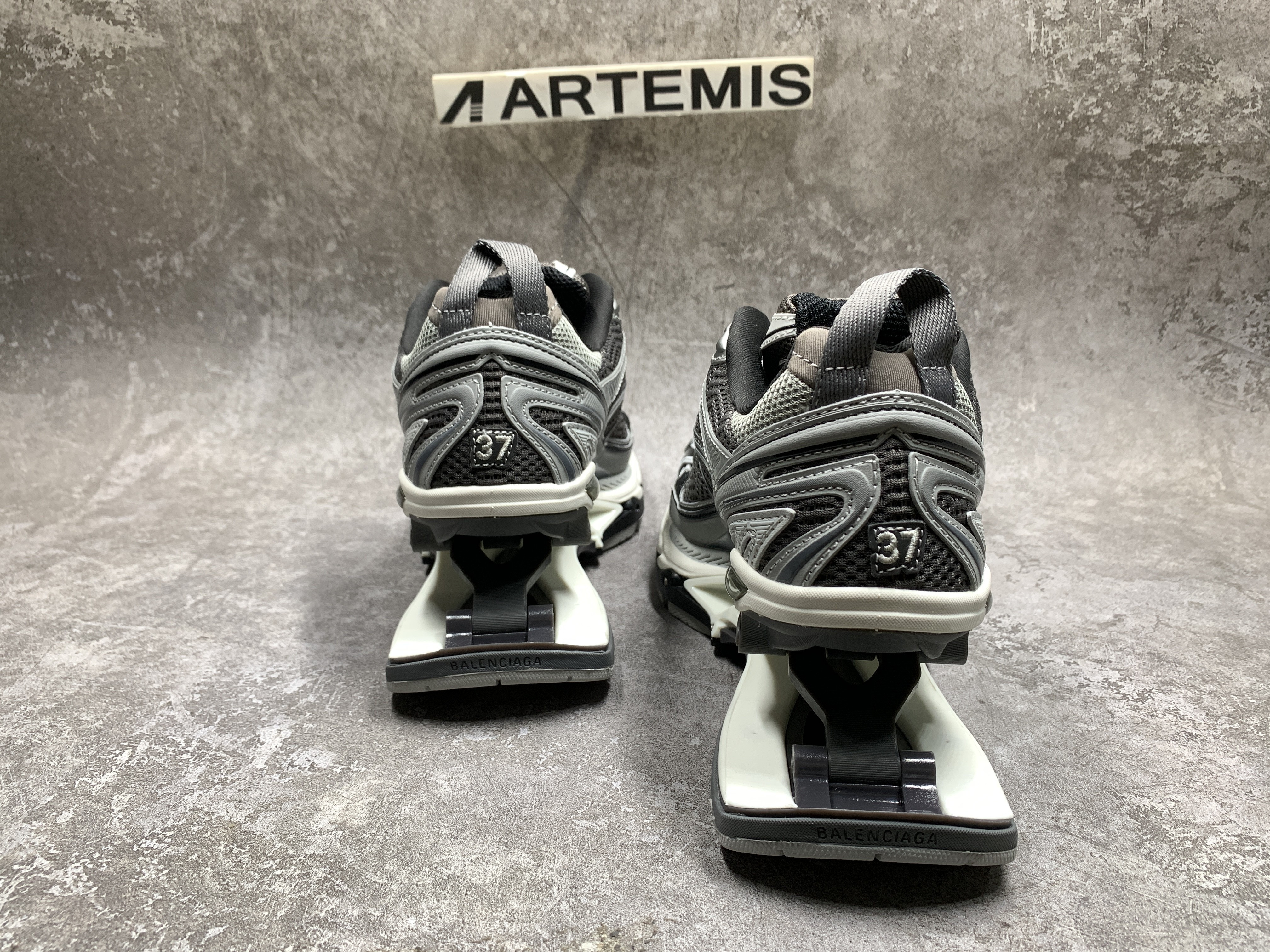 Balenciga X-Pander Grey