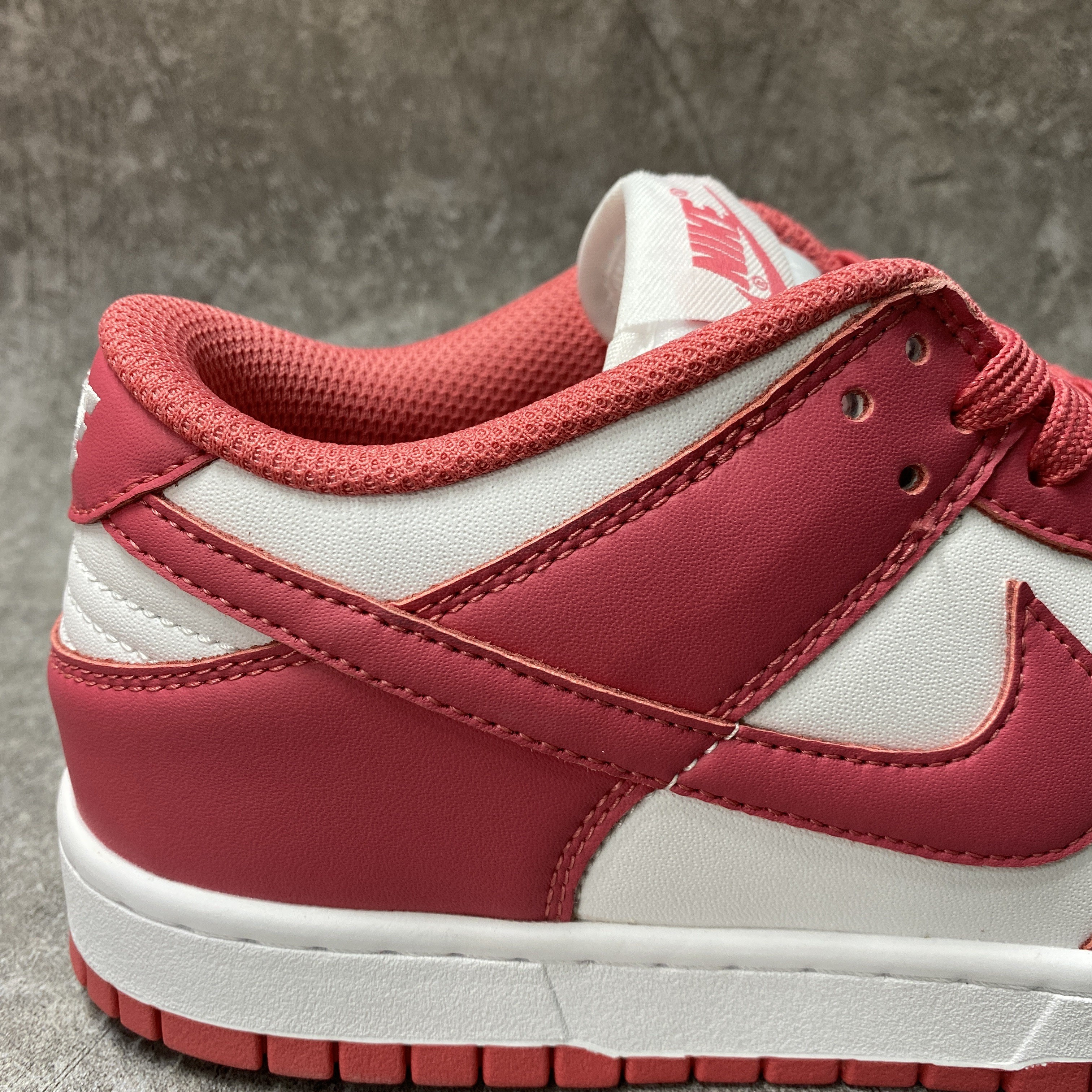 Nike Dunk Low Archeo Pink
