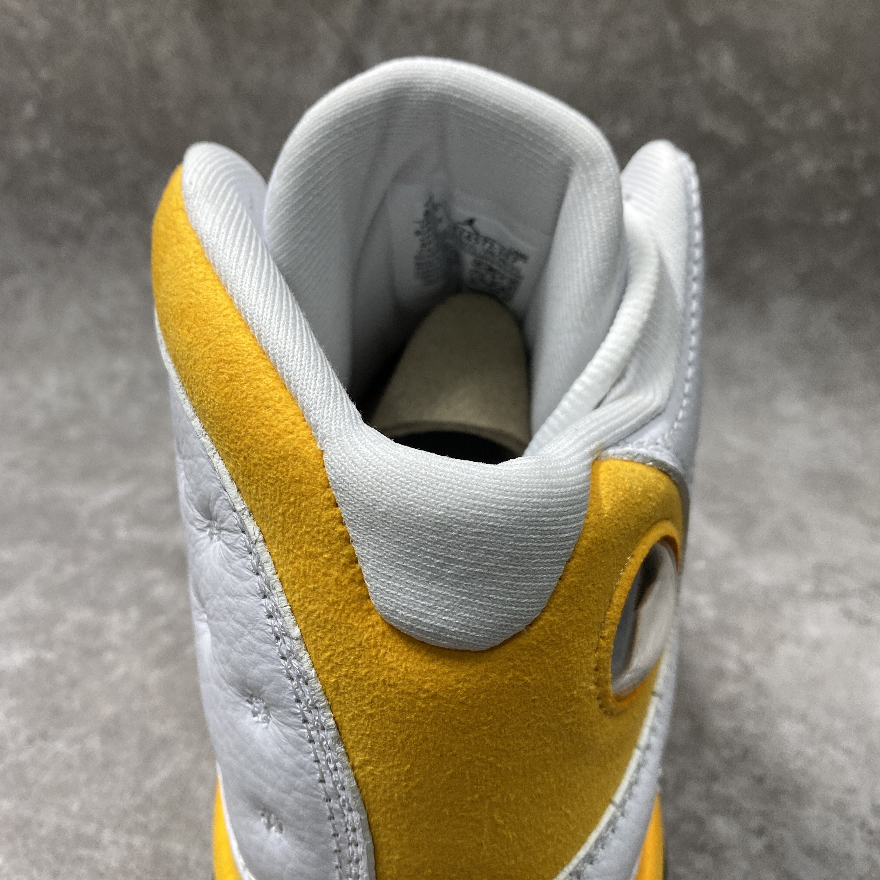 Air Jordan 13 Del Sol