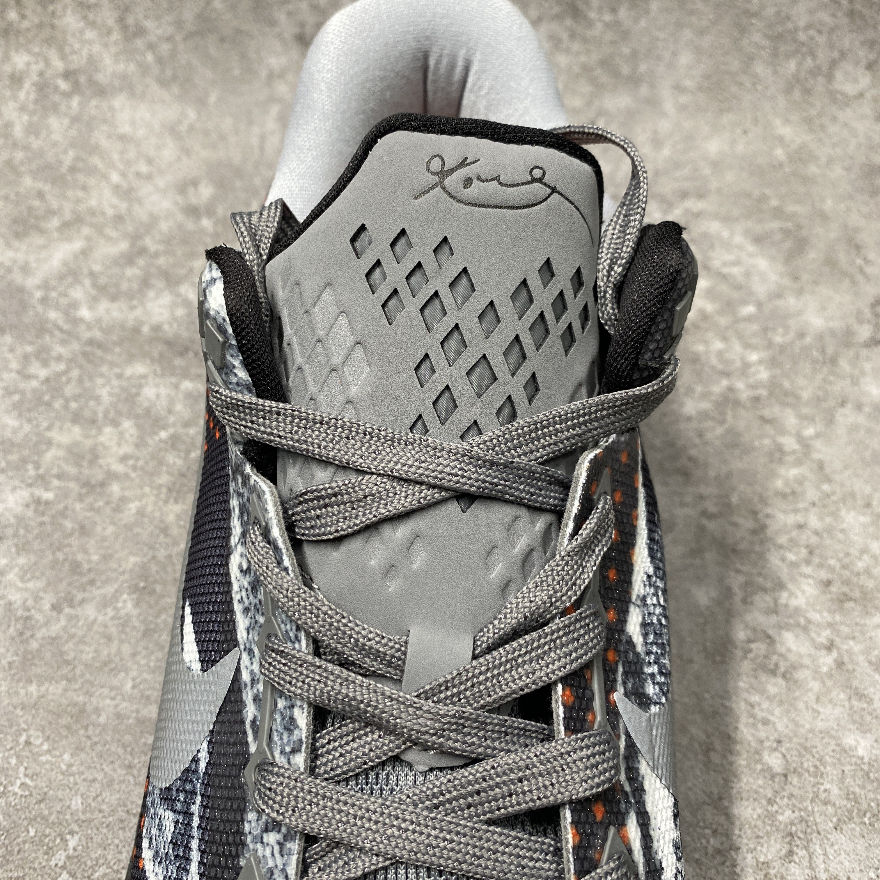 Nike Kobe 10 Pain