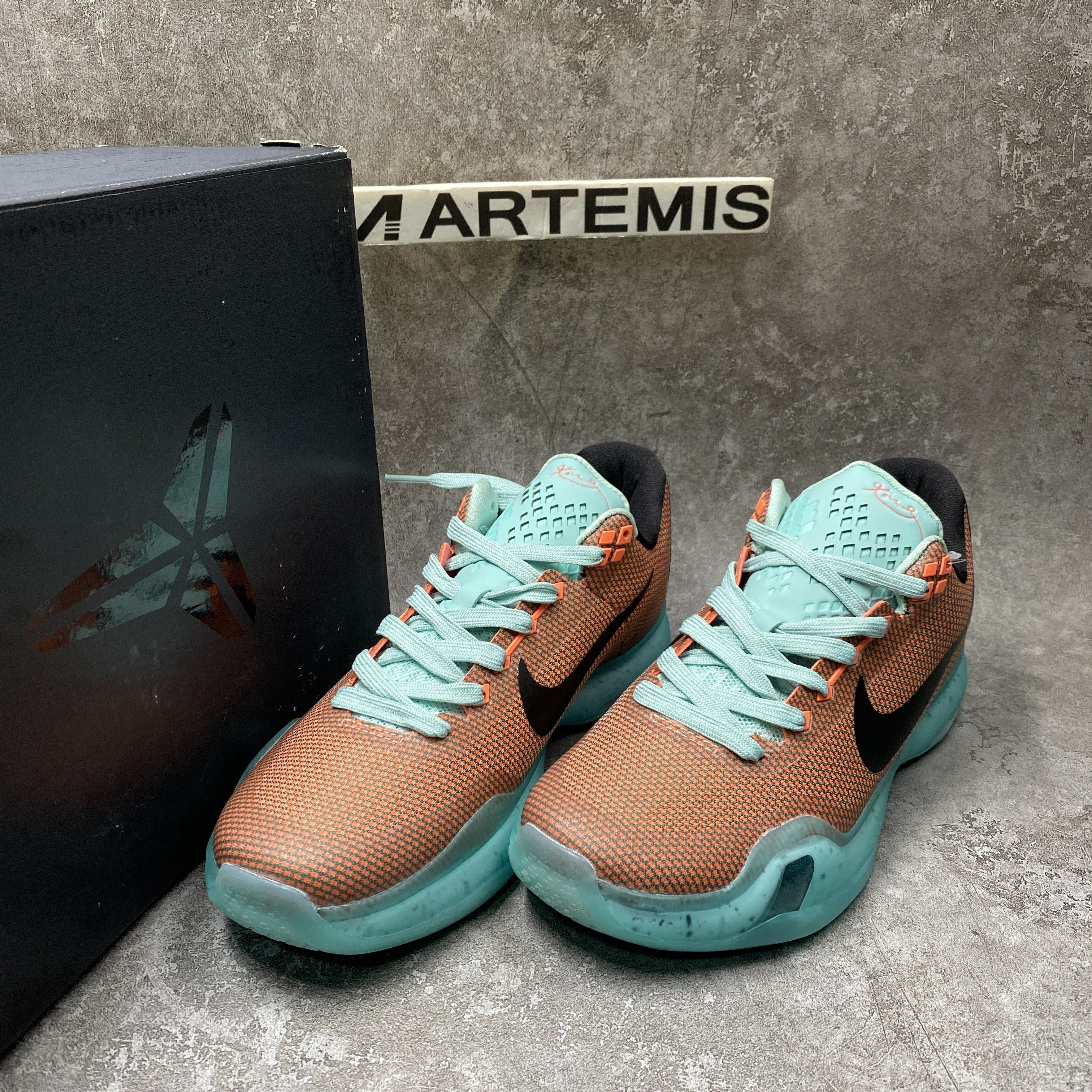 Nike Kobe 10 Easter