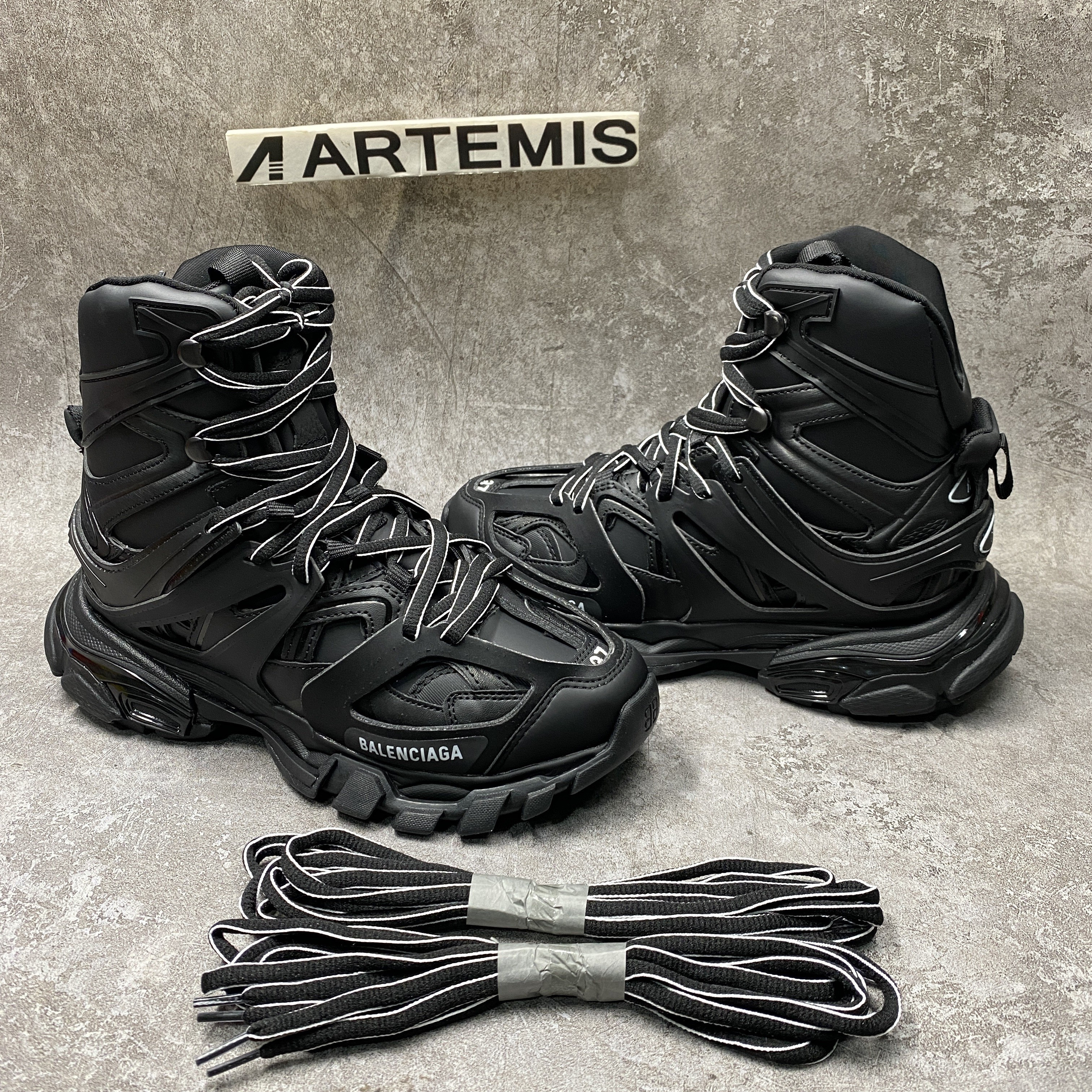 Balenciga Track Hike Black With Leather