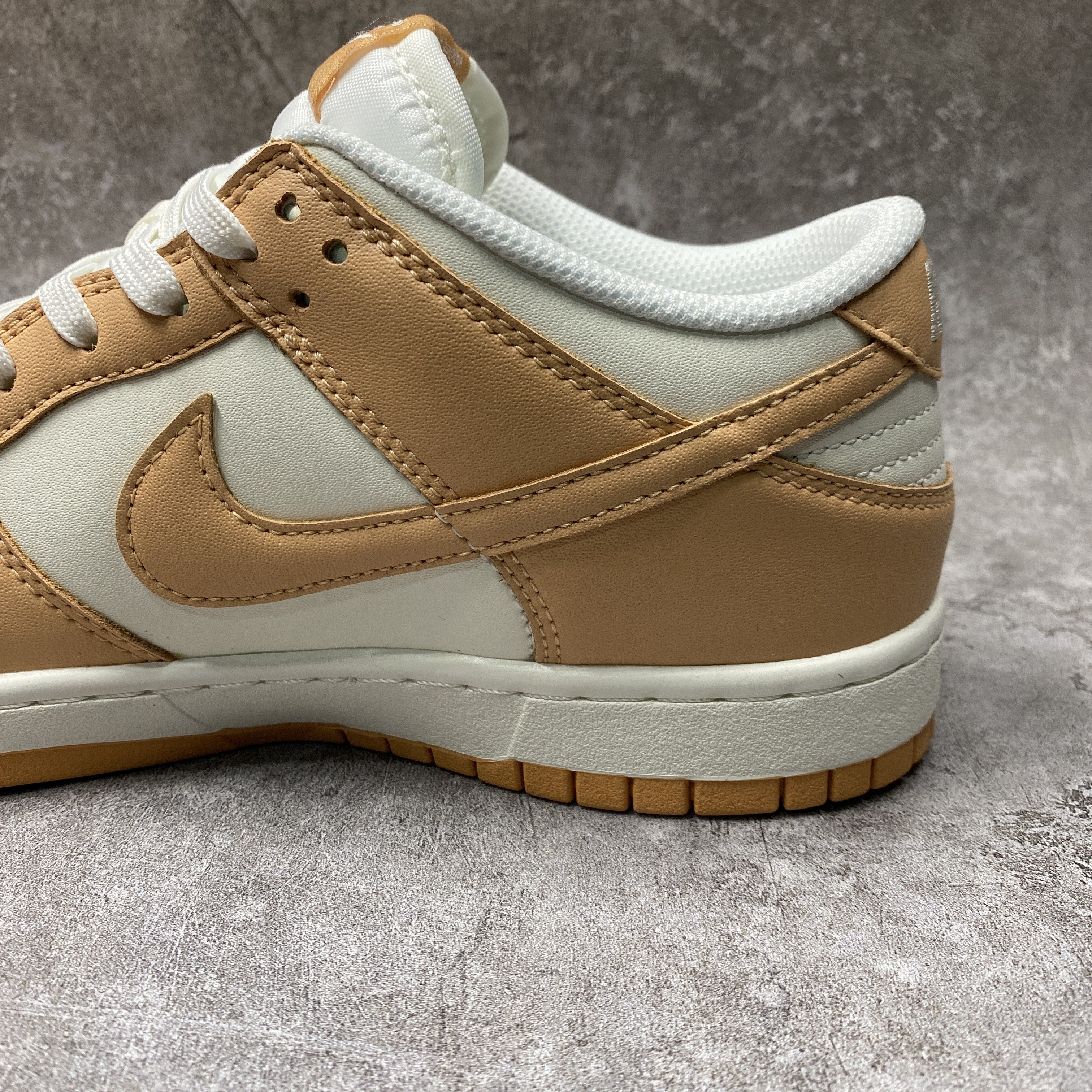 Nike Dunk Low Harvest Moon