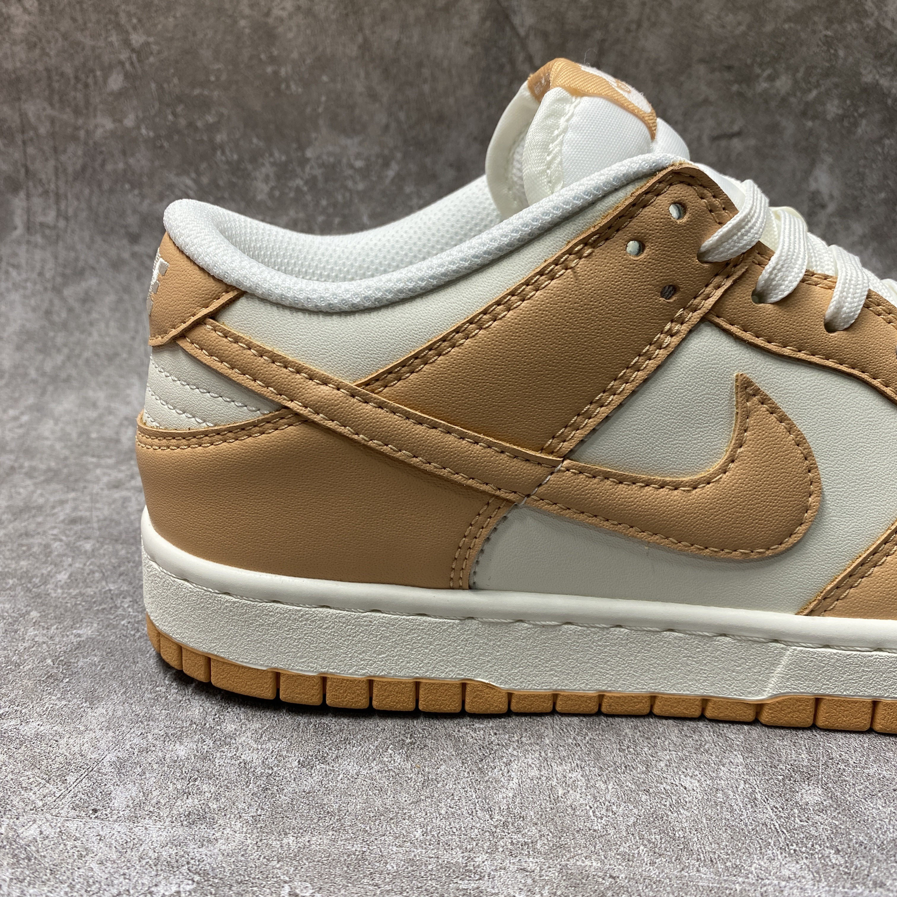 Nike Dunk Low Harvest Moon