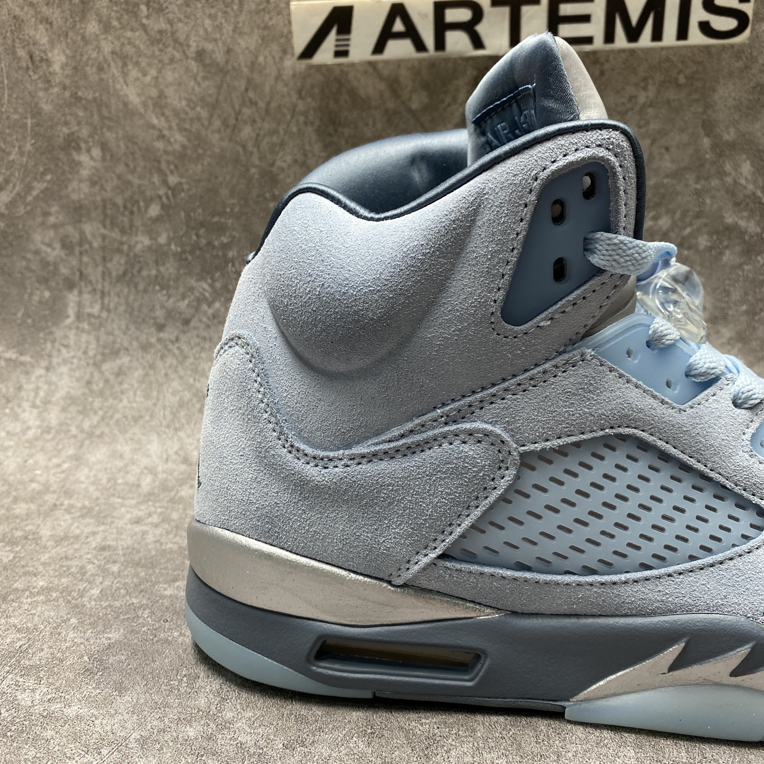 Air Jordan 5 Retro Bluebird