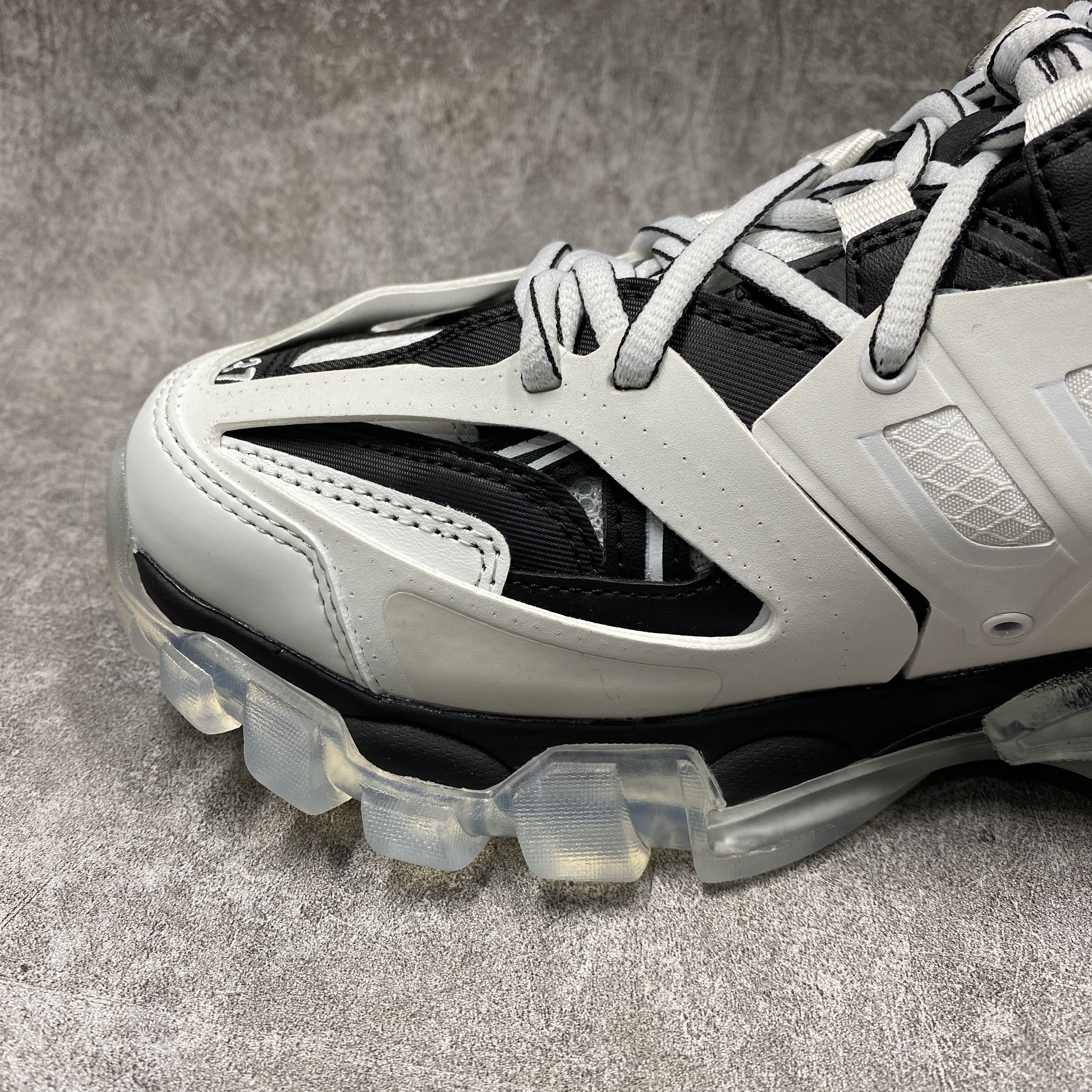Balenciga Track Sneaker Clear Sole White Black