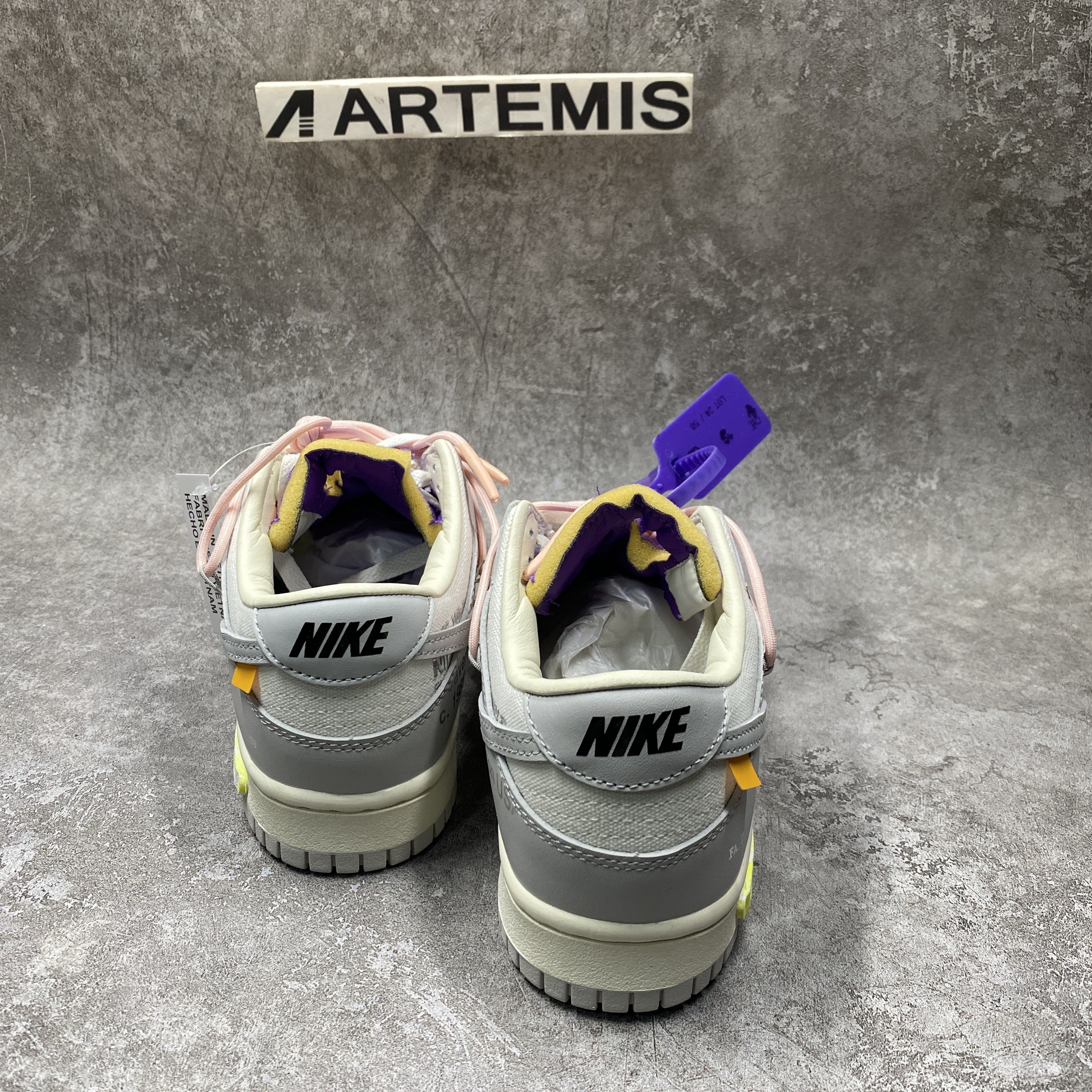 Nike Dunk Low Off-White Lot 24