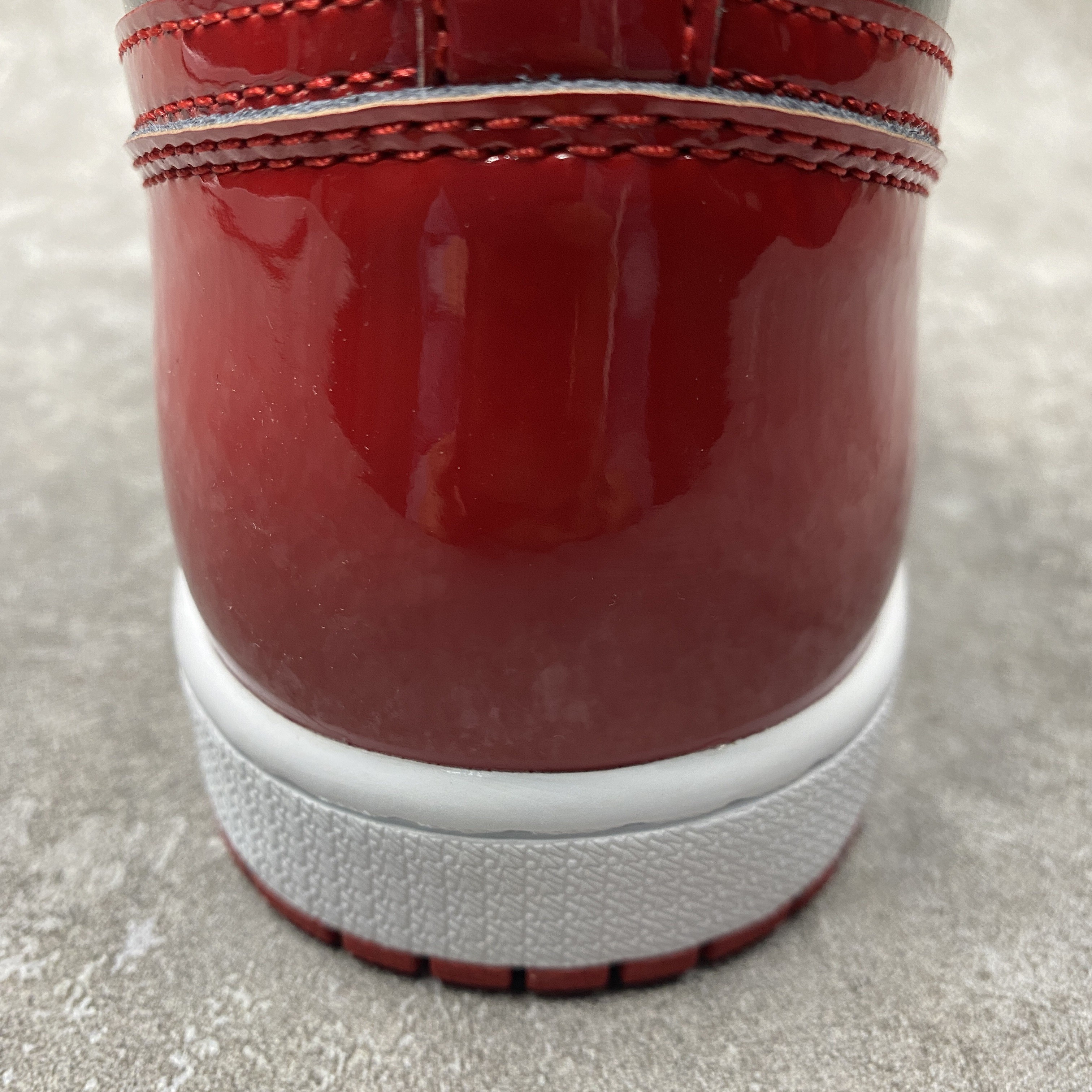 Air Jordan 1 Retro High OG Patent Bred