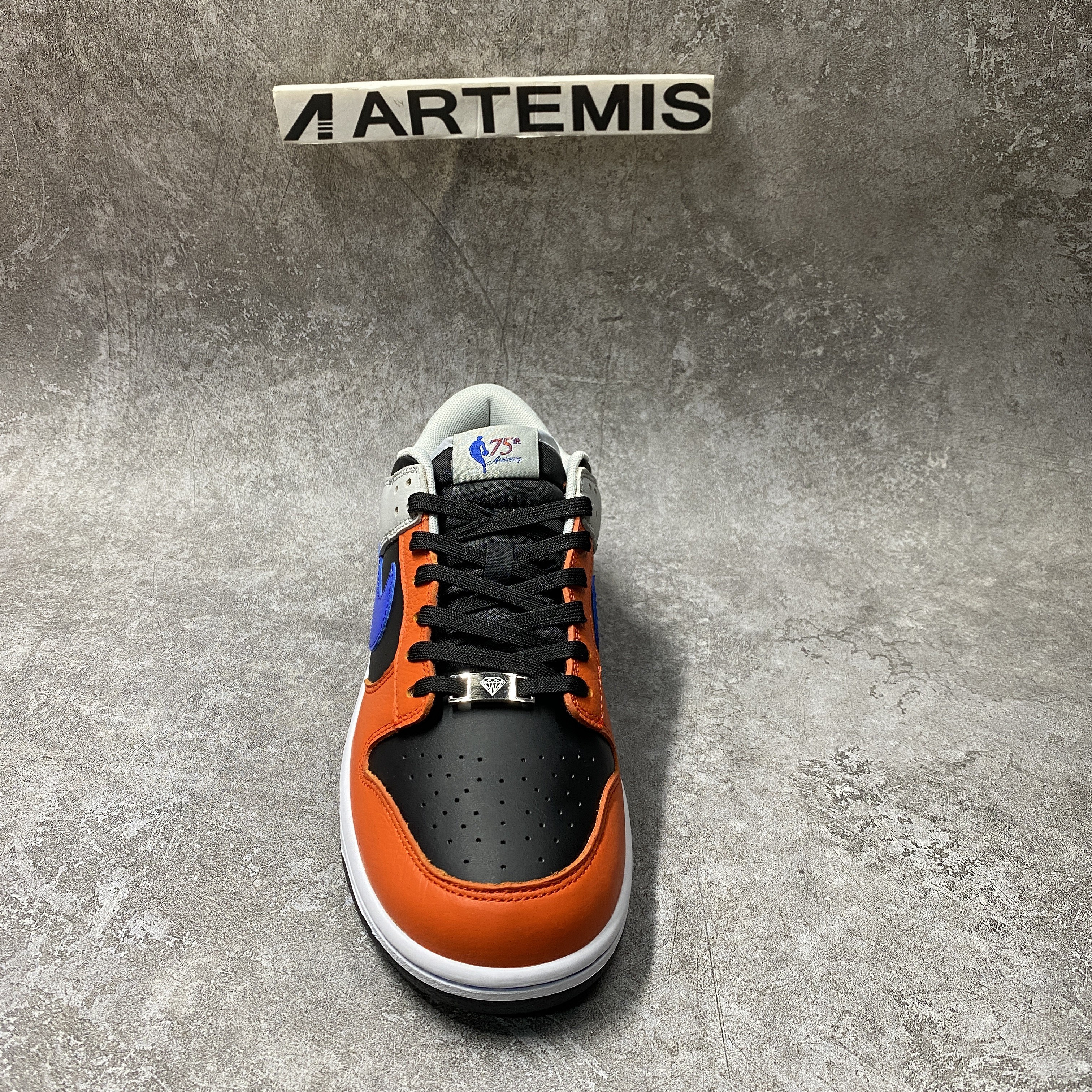 Nike Dunk Low EMB NBA 75th Anniversary Knicks
