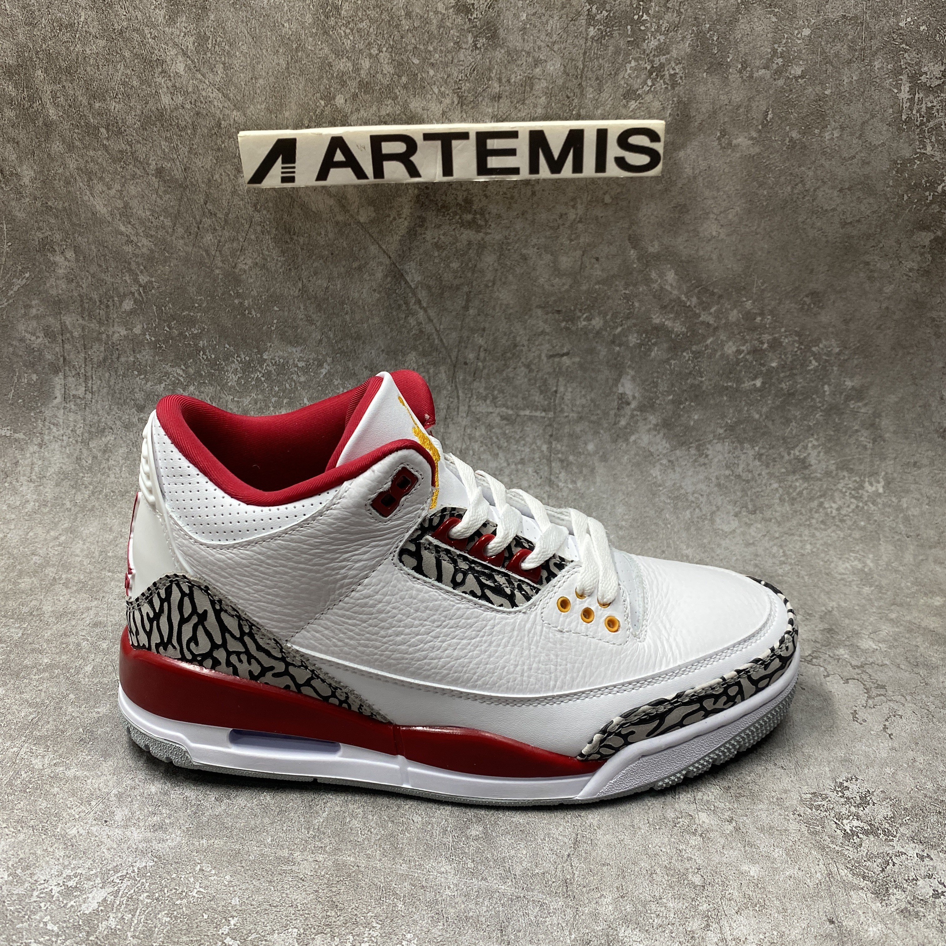 Air Jordan 3 Retro Cardinal Red